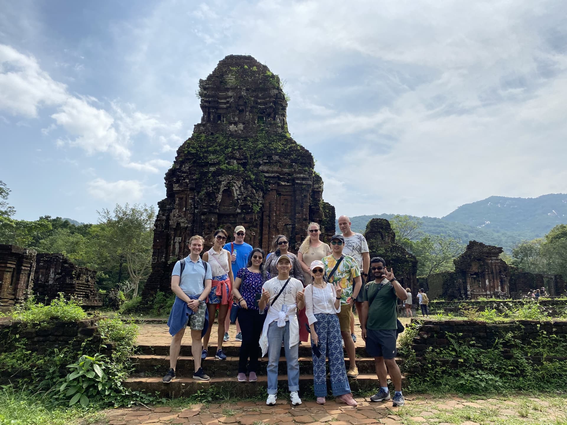 My Son Sanctuary Tour from Da Nang with Thu Bon River Cruise - სურათი 3