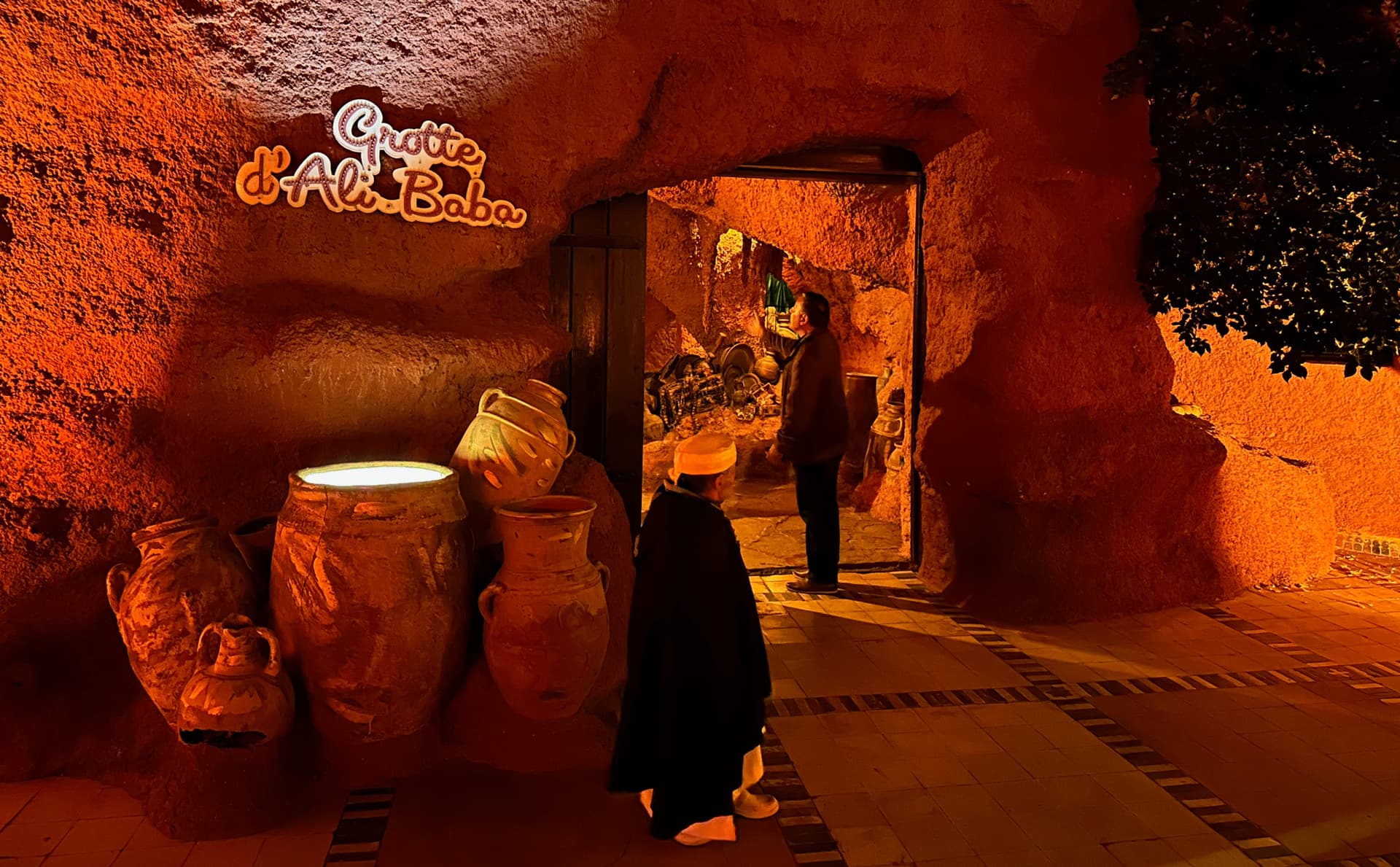 Fantasia 1001 Nights Dinner Show with Round Trip Transfers from Marrakech - სურათი 6
