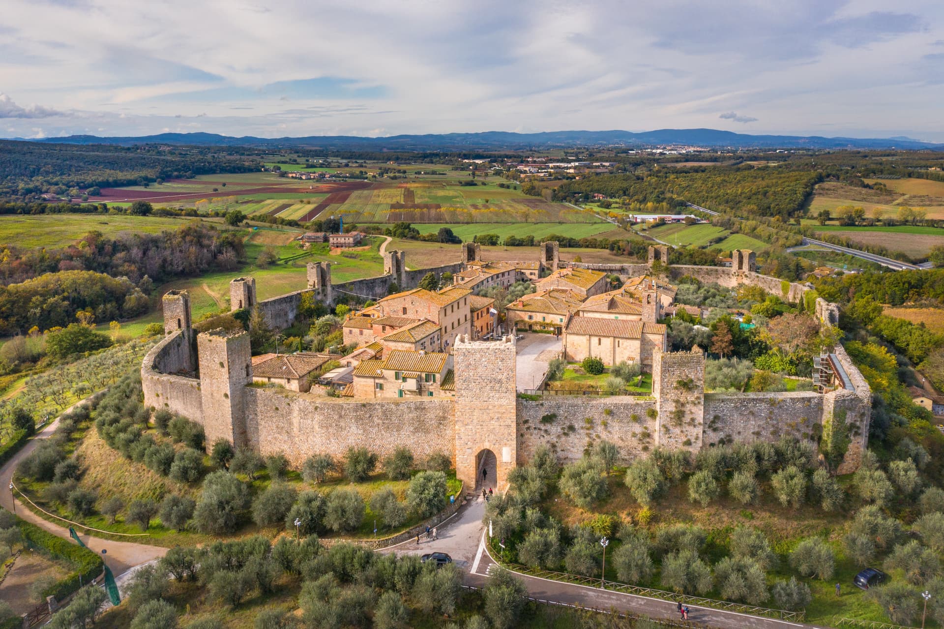 Medieval Tuscany Tour from Florence: Monteriggioni, Montalcino, Pienza - სურათი 4