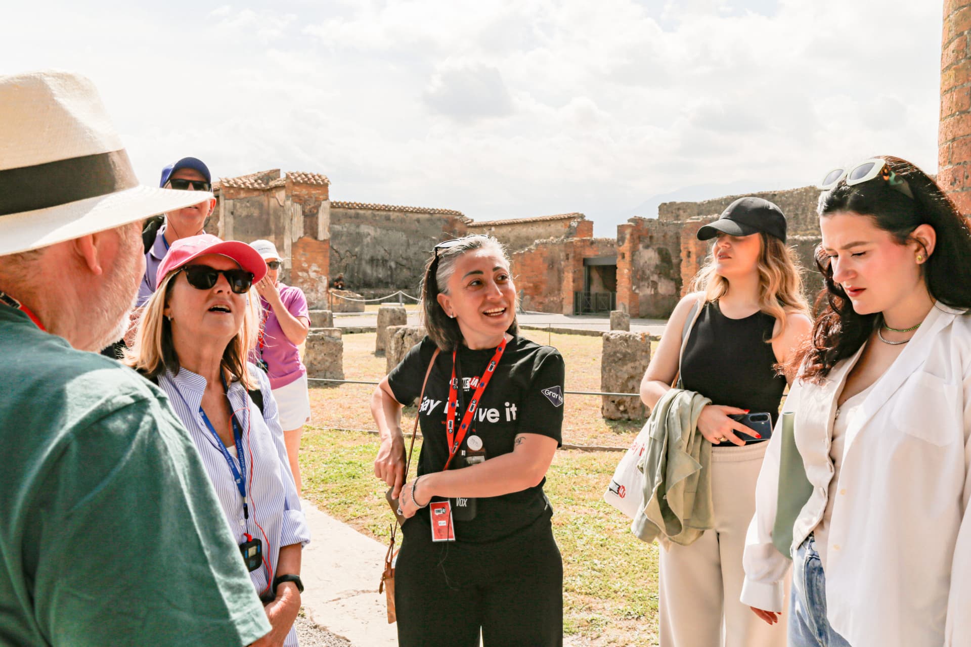 Tour of Pompeii: Guided Walk with Priority Access - სურათი 2