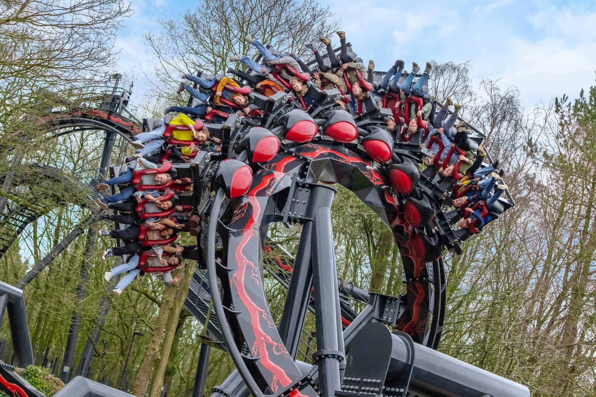 Alton Towers Ticket - სურათი 4