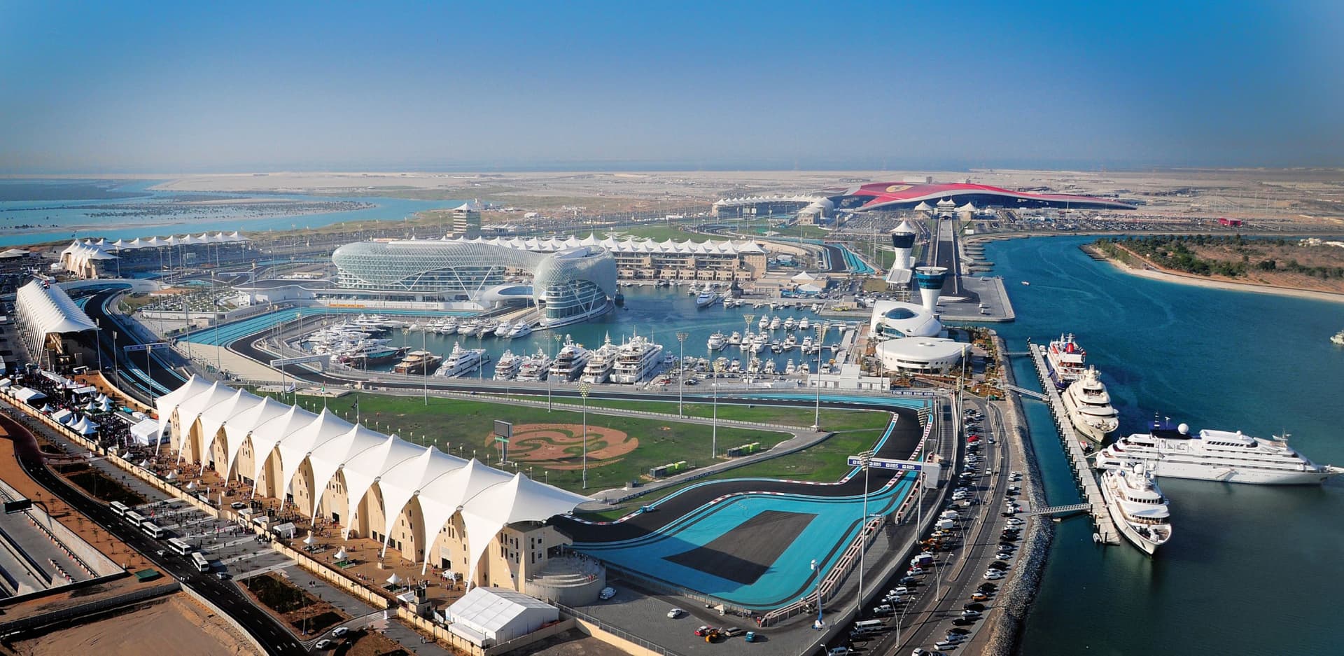 Yas Marina Circuit Venue Tour - სურათი 2