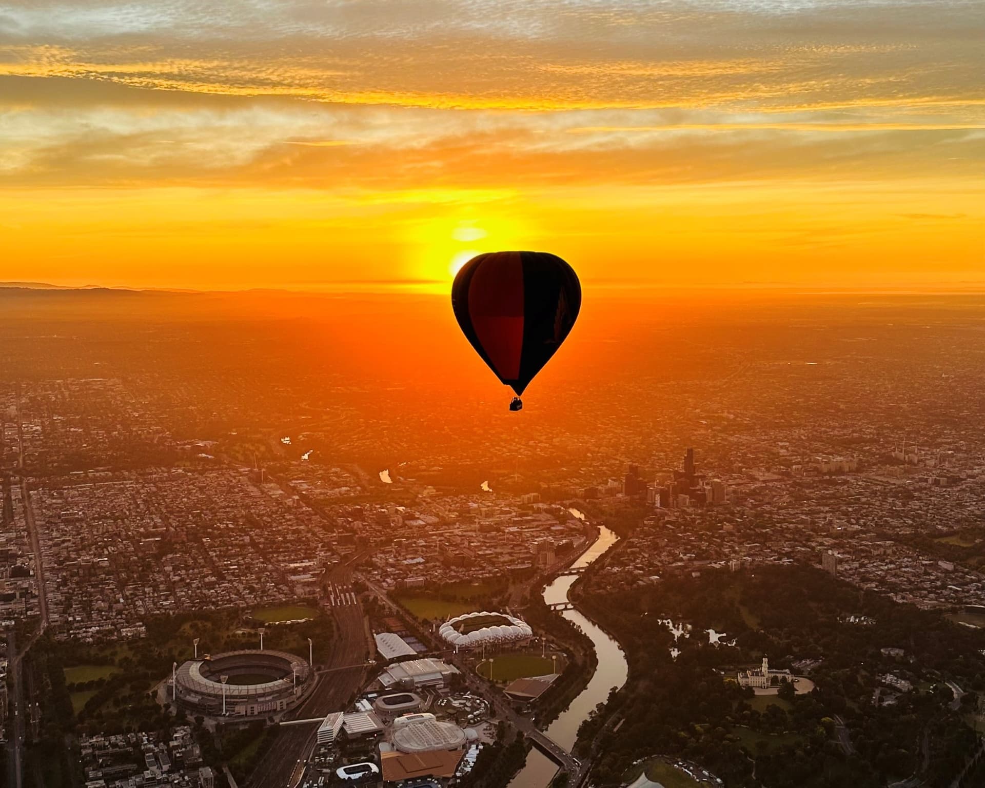 Sunrise Hot Air Balloon Flight over Melbourne with Photos - სურათი 4
