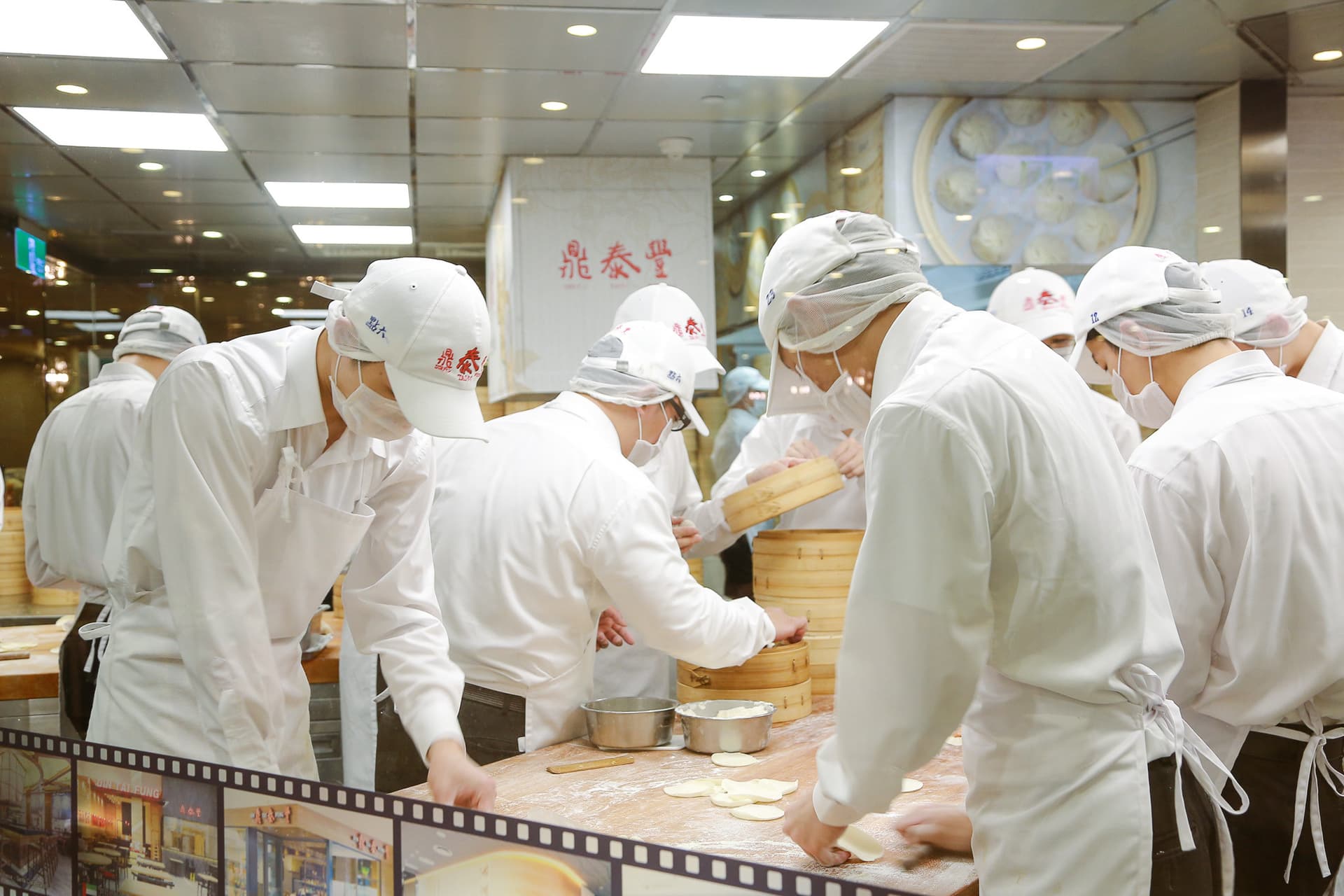 Din Tai Fung Restaurant - Taste the Best Dumpling - სურათი 7
