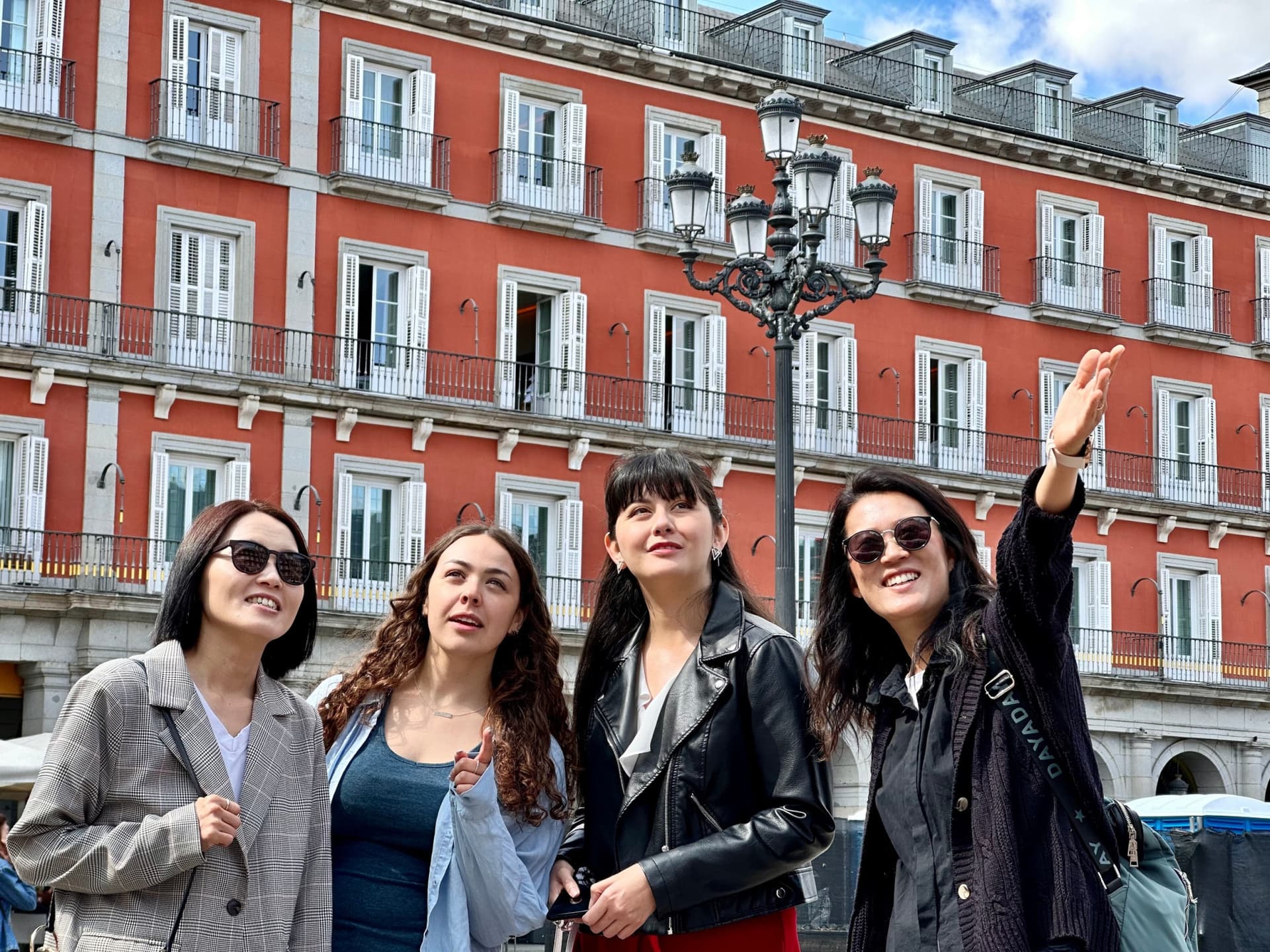 Madrid Highlights Tour with Prado Museum and Royal Palace Skip-the-Line Admission - სურათი 3