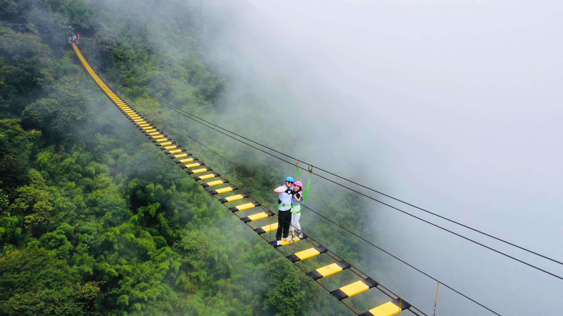 Rong May Glass Bottom Bridge Ticket in Sapa - სურათი 8