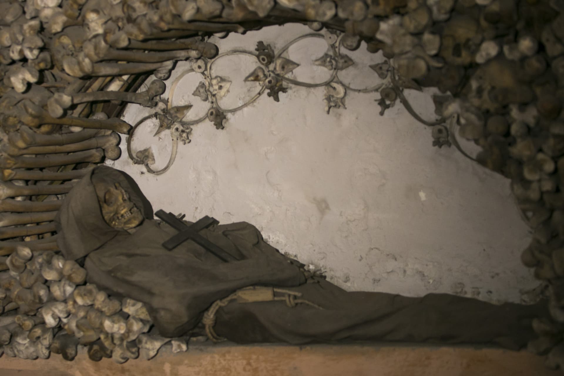 Rome Underground Tour: Capuchin Crypts, Christian Catacombs, Basilica of San Martino ai Monti - სურათი 12