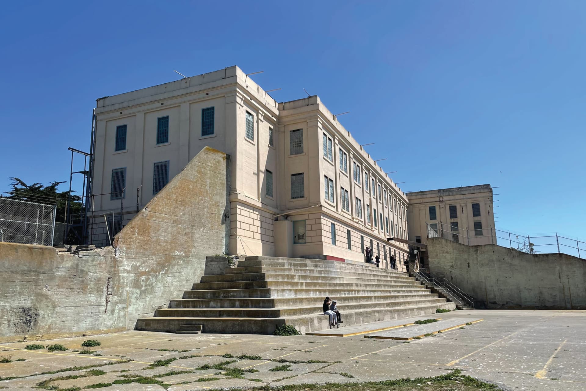 Alcatraz Island Ticket with 2-Day Hop-On Hop-Off & Night Bus Tour - სურათი 5