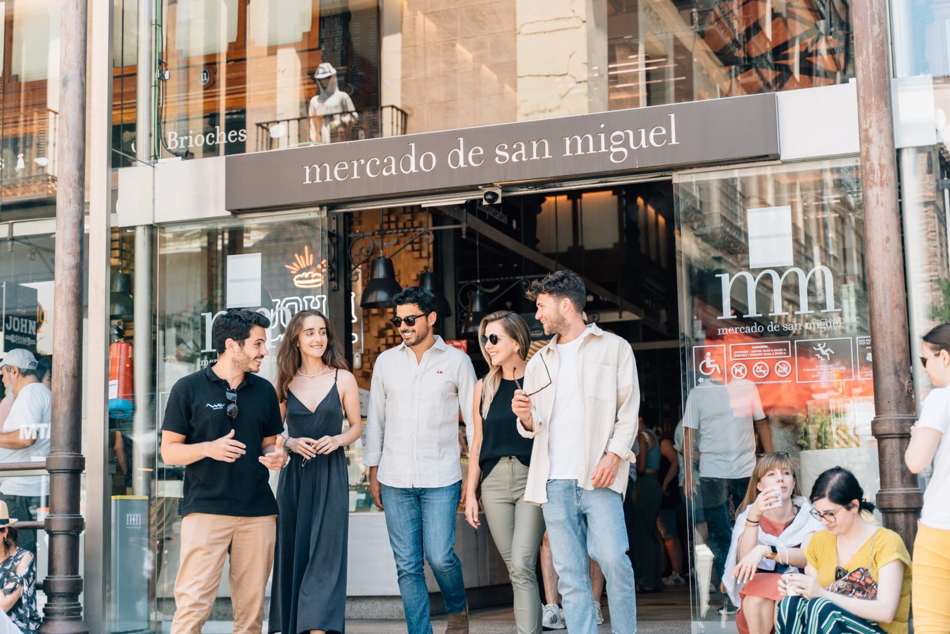 Madrid Walking Tour with High-Speed Train Transfer from Barcelona and Prado Museum Admission - სურათი 7