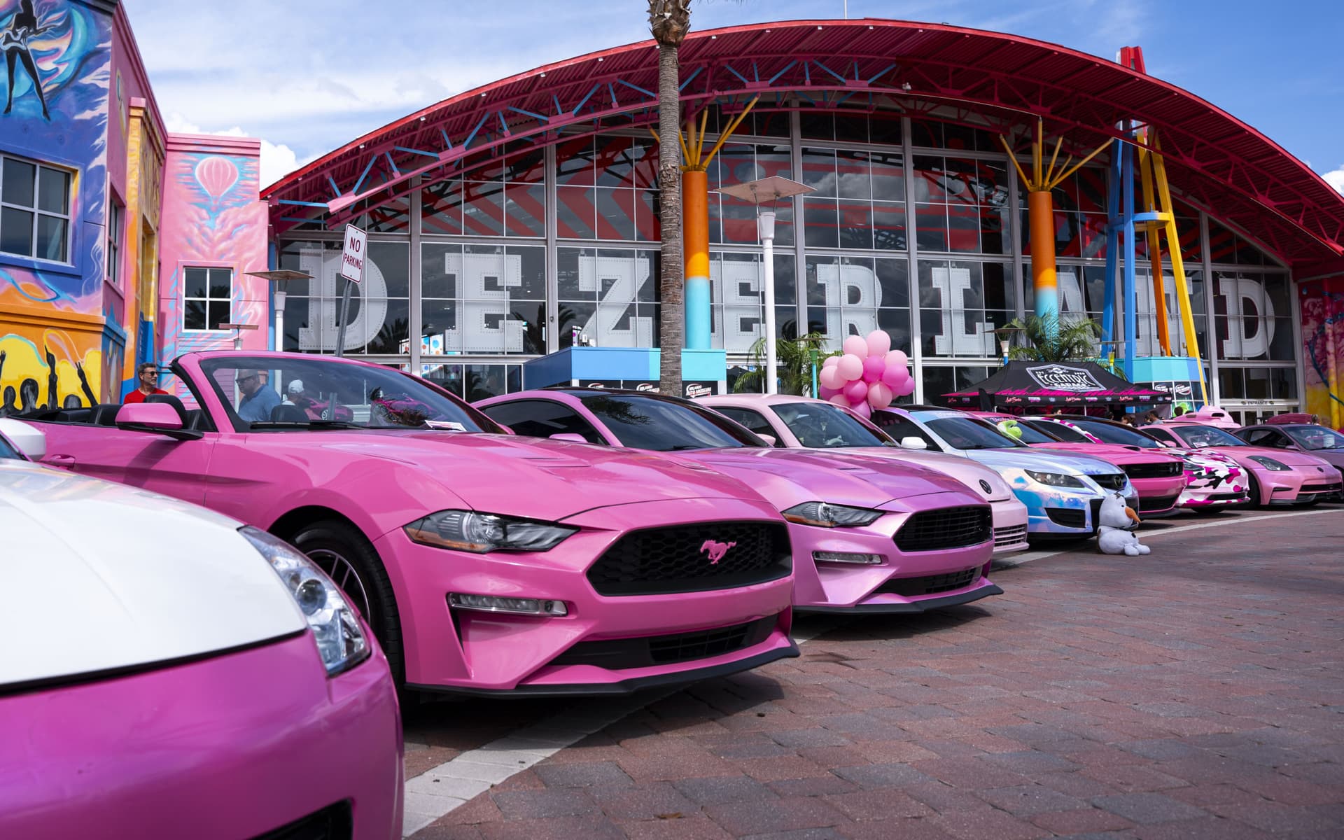 Dezerland Park Orlando Auto Museum - მთავარი სურათი