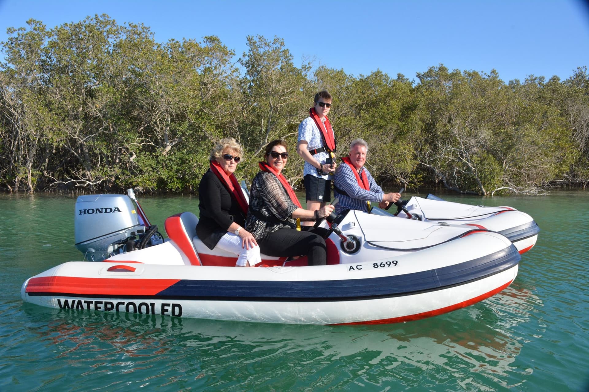 Yas Island Self-Drive Rhino Rider Speedboat Tour - სურათი 2