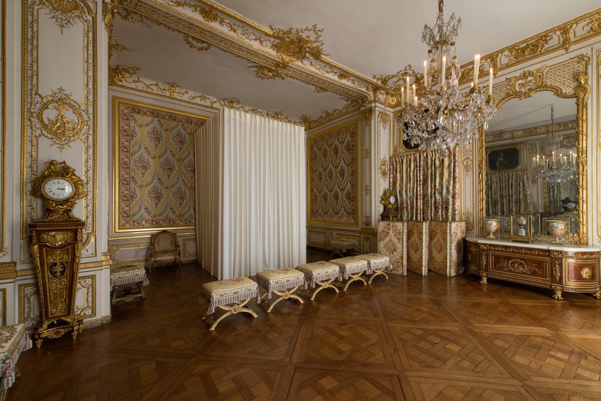 Palace of Versailles Audio-Guided Tour with Round Trip Transfers from Paris - სურათი 2