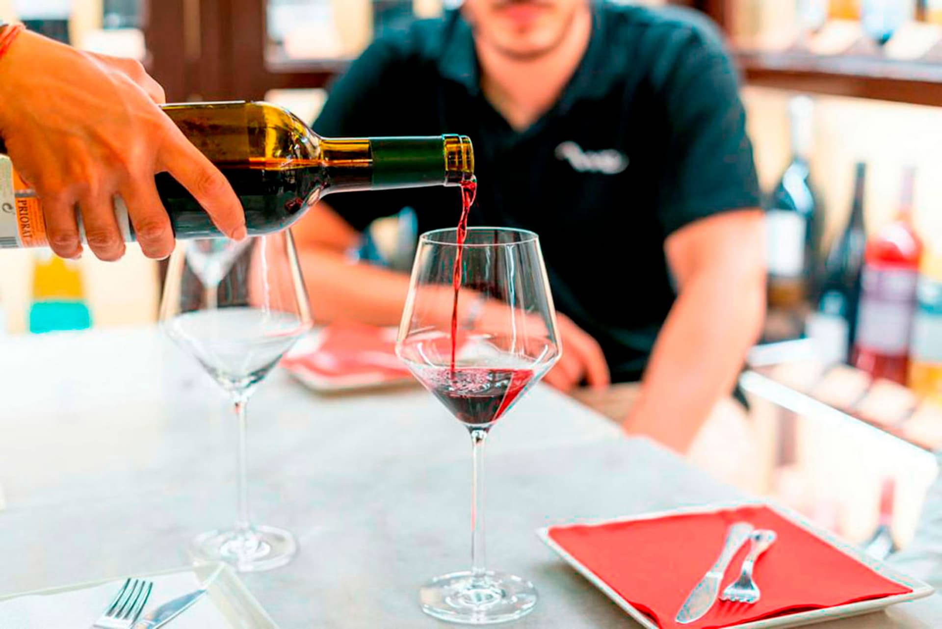 Barcelona Old Town Walking Tour with Flamenco Show and Tapas Dinner - სურათი 13