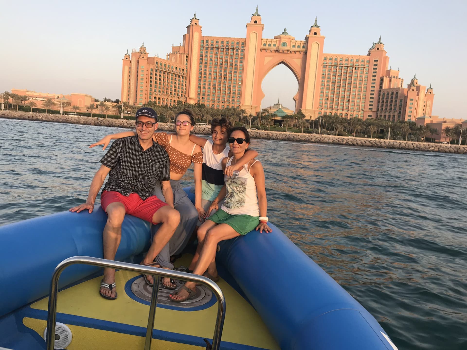 Sightseeing Speedboat Tour: Burj Al Arab, Jumeirah, and Atlantis - სურათი 3