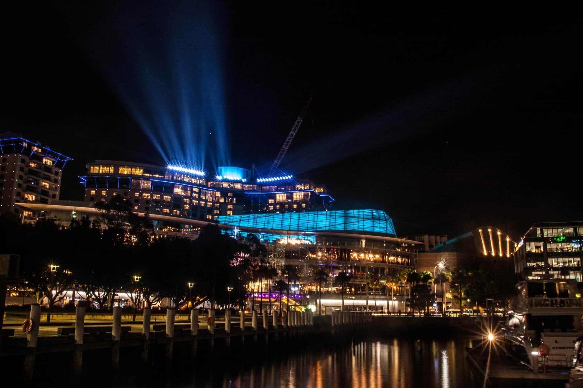Vivid Festival of Light and Sound Cruise with Buffet Dinner aboard Sydney Princess Cruises - სურათი 5