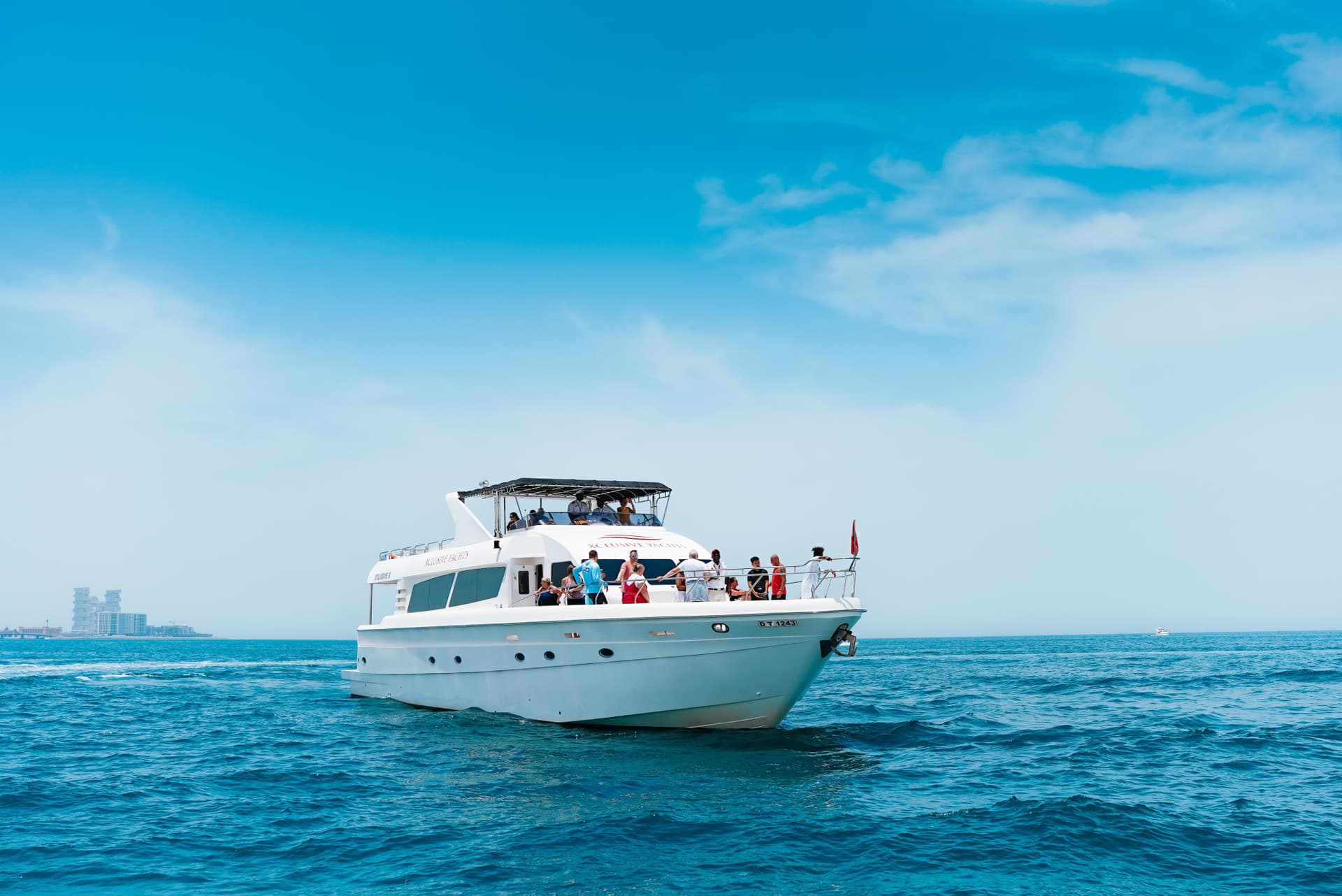 Dubai Marina Yacht Tours - სურათი 13