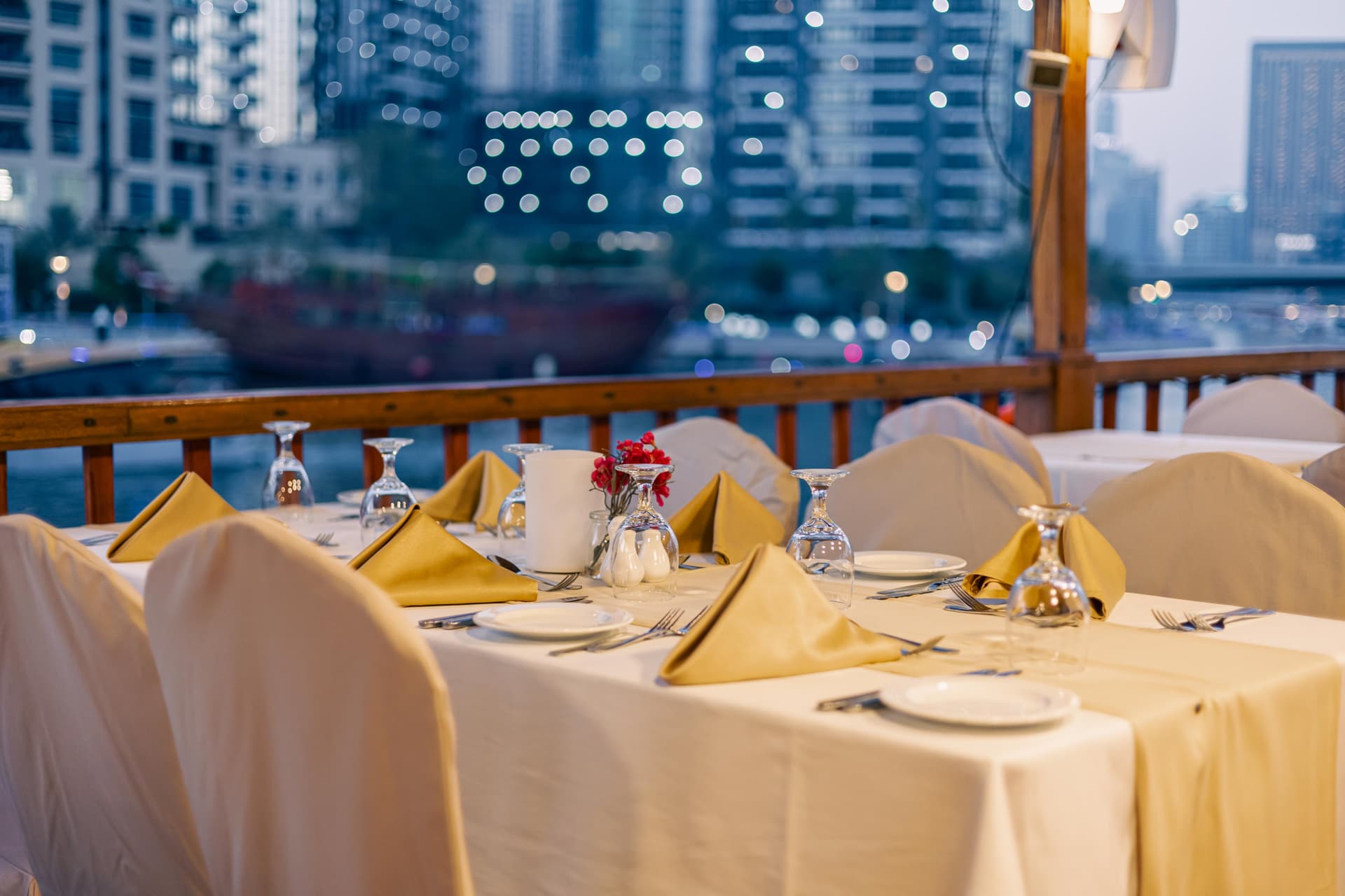 Alexandra Dhow Dinner Cruise in Dubai Marina - სურათი 8
