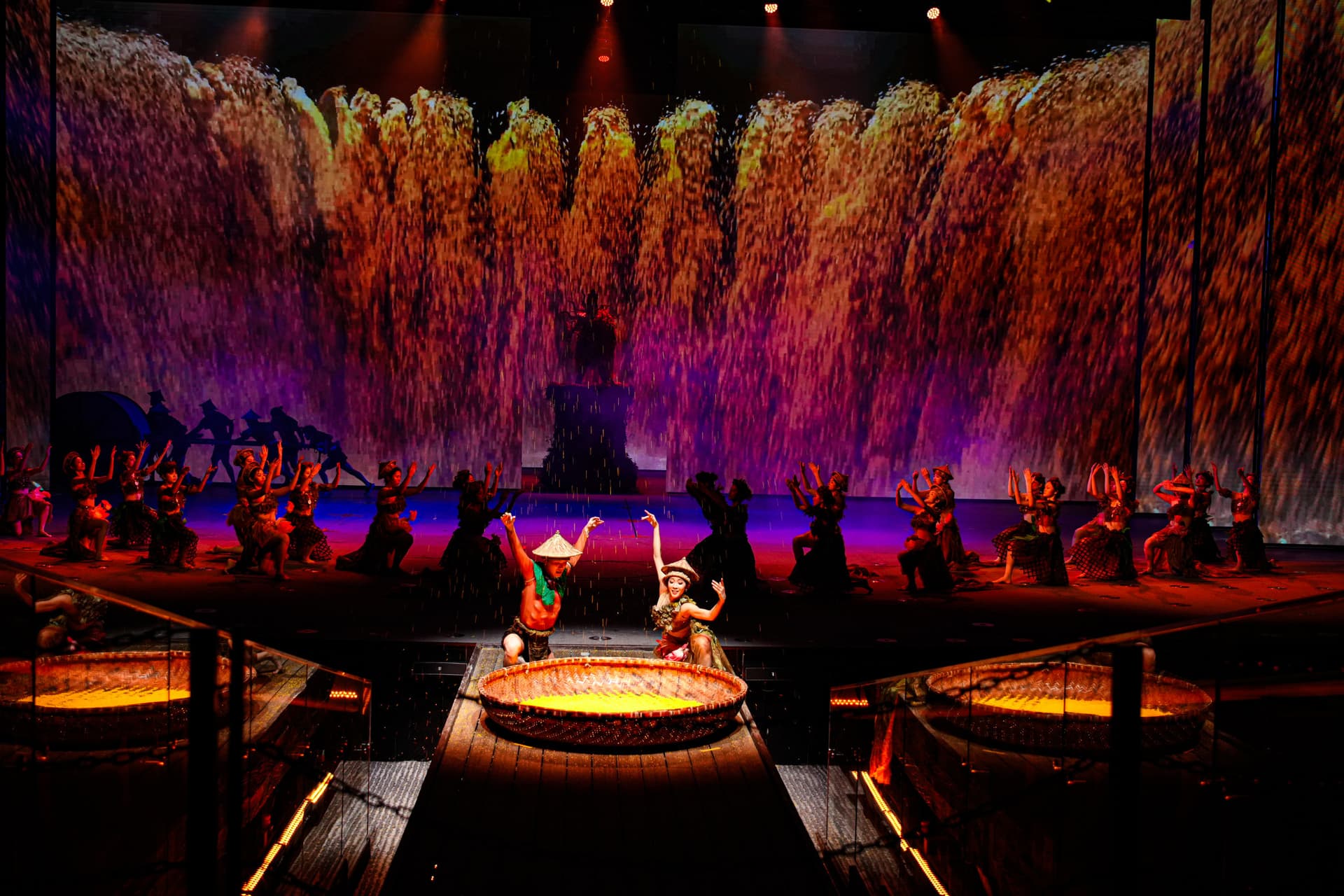 The Grand Epic of Vietnam (Đất Nước Thiên Hùng Ca) Show Ticket - სურათი 2
