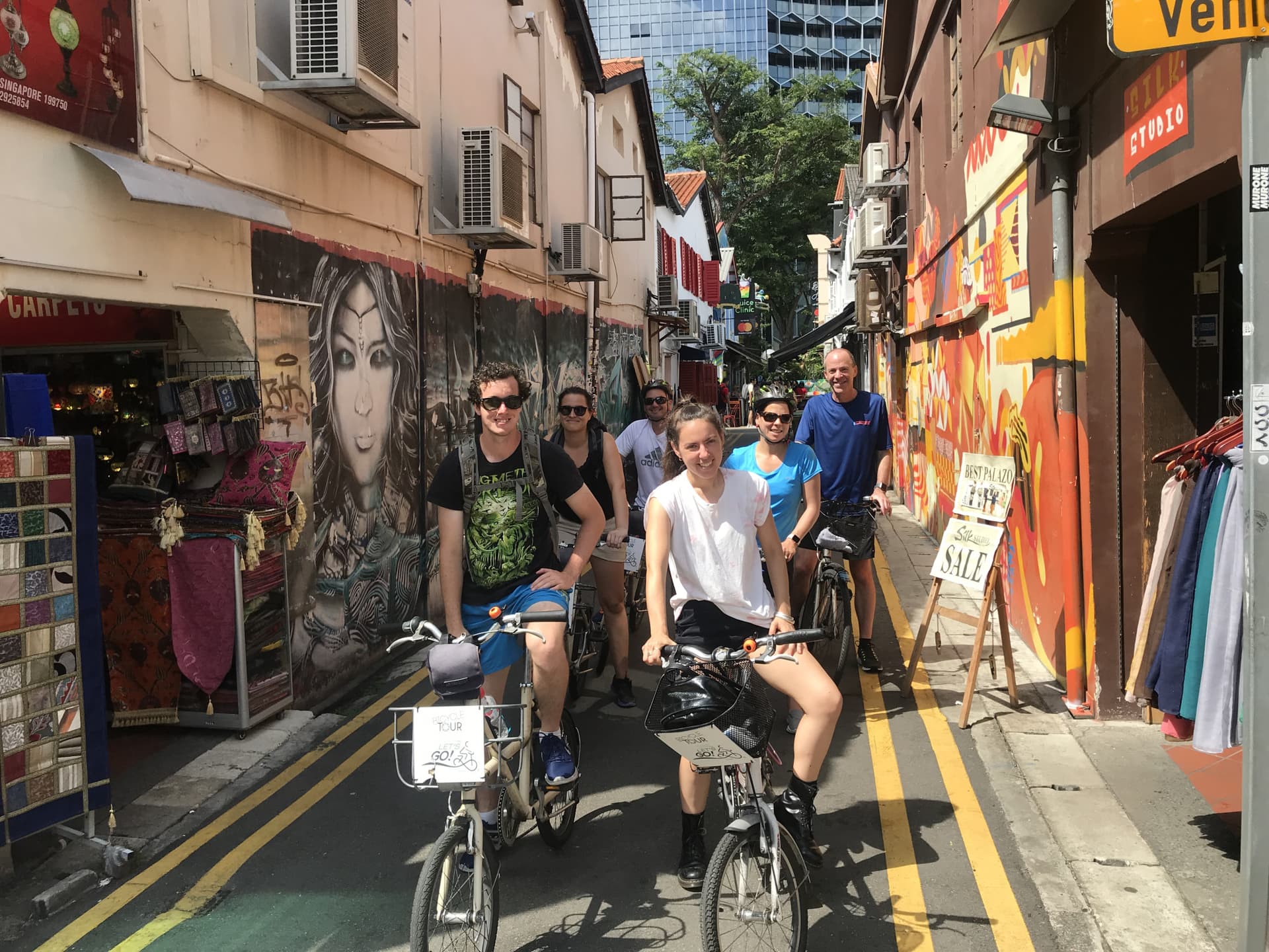 Singapore Historical Cycling Tour - მთავარი სურათი