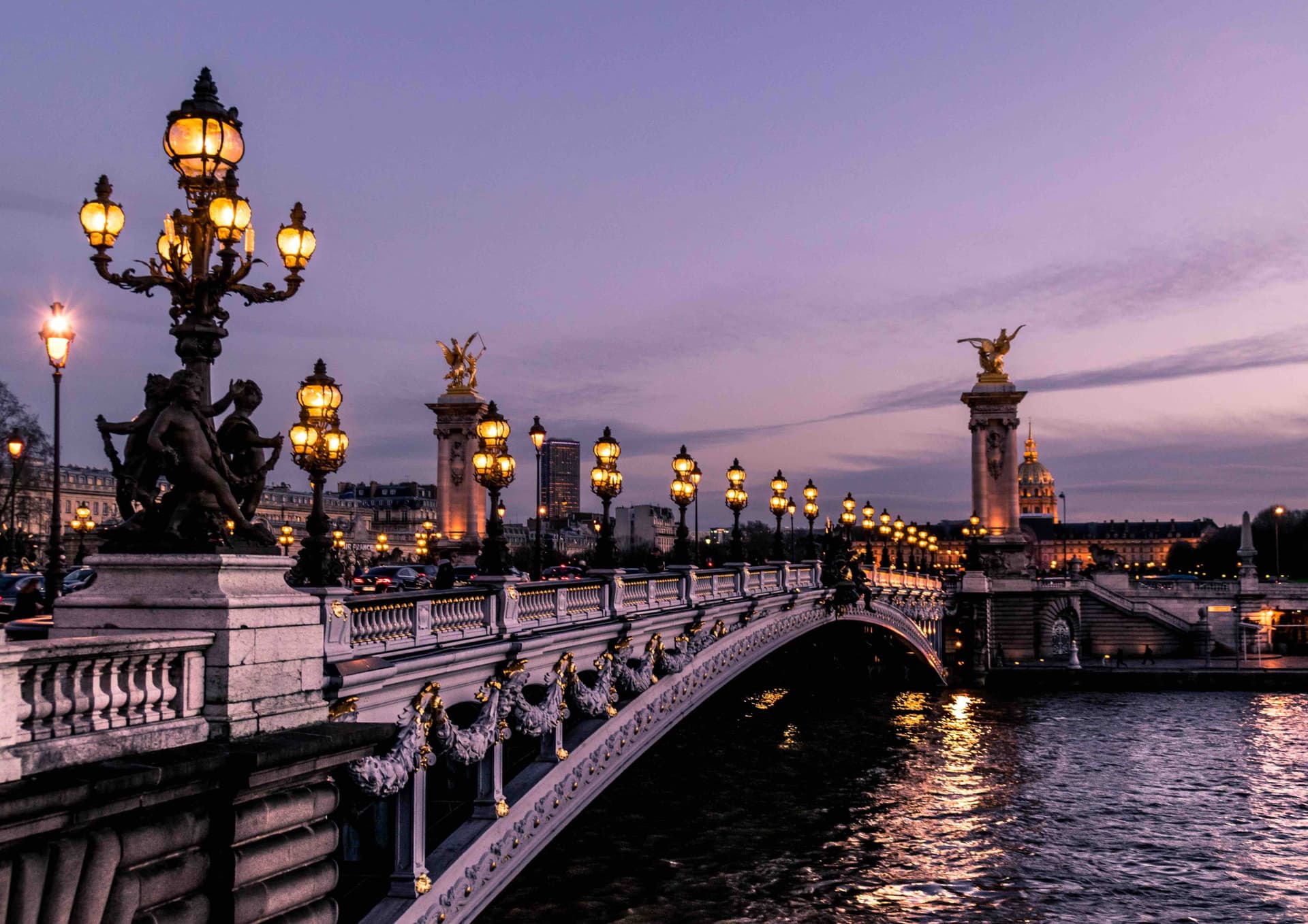 Paris Illuminations Night Bus Tour and Eiffel Tower Reserved Access - სურათი 8