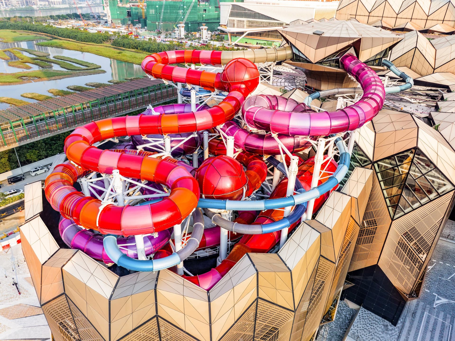 Studio City Water Park - სურათი 27