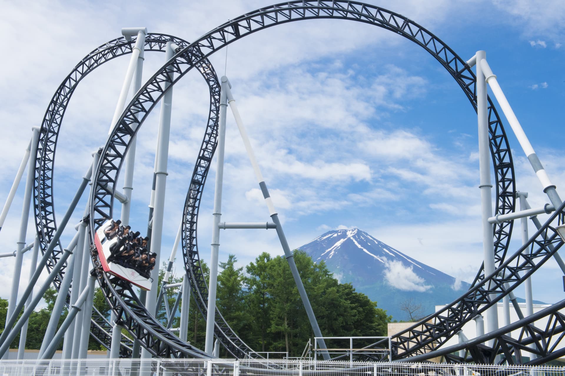 Fuji-Q Highland Pass - სურათი 2