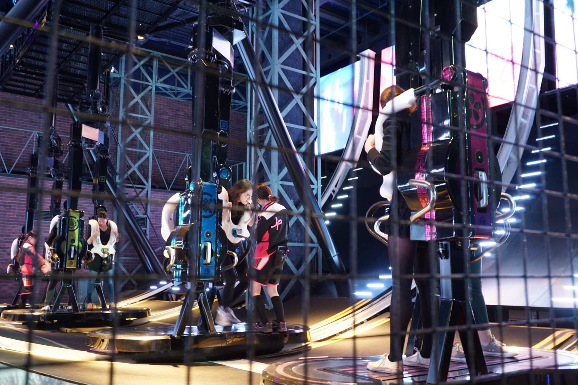 Tokyo Joypolis Indoor Amusement Park - სურათი 4