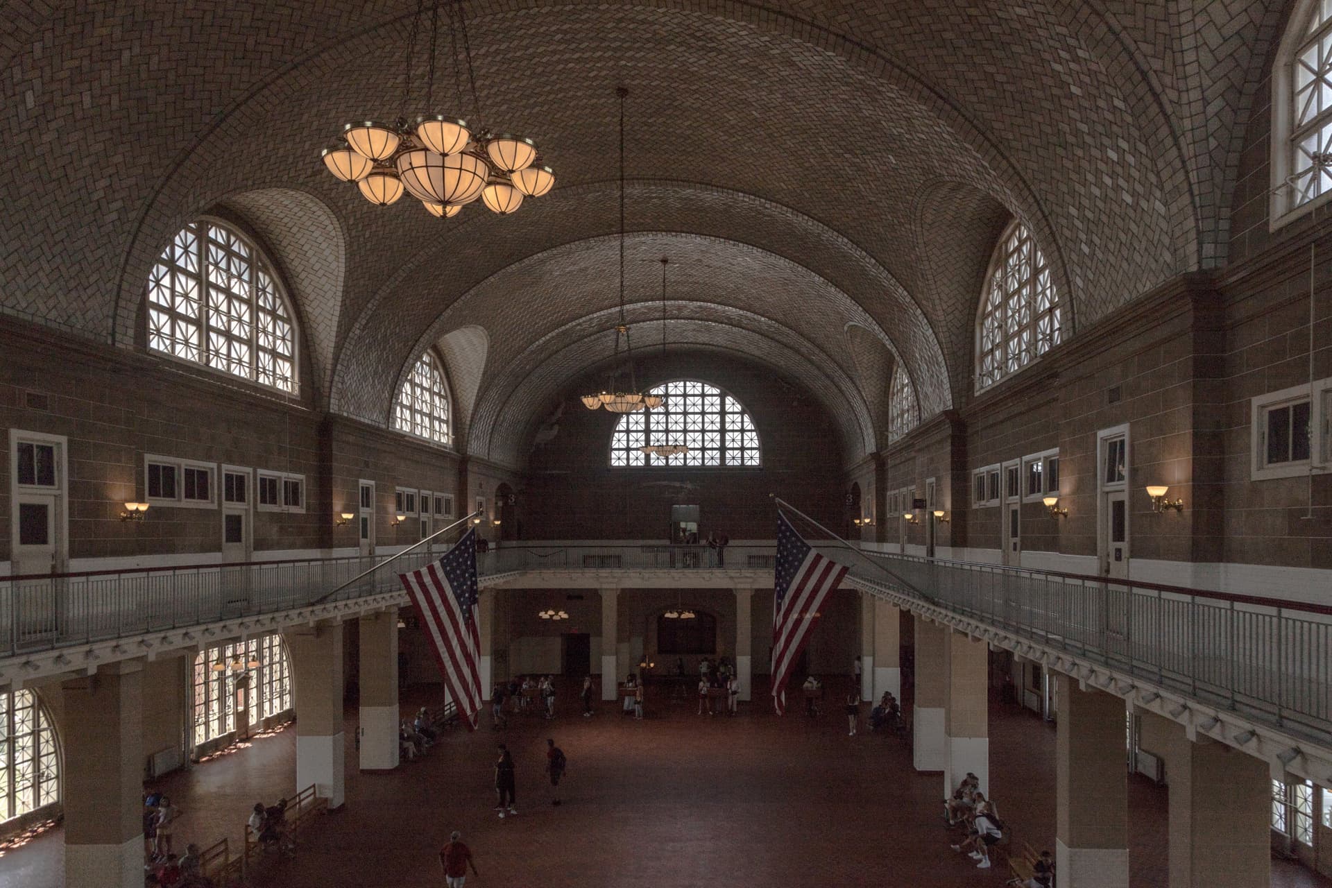 Statue of Liberty and Ellis Island Tour - სურათი 3