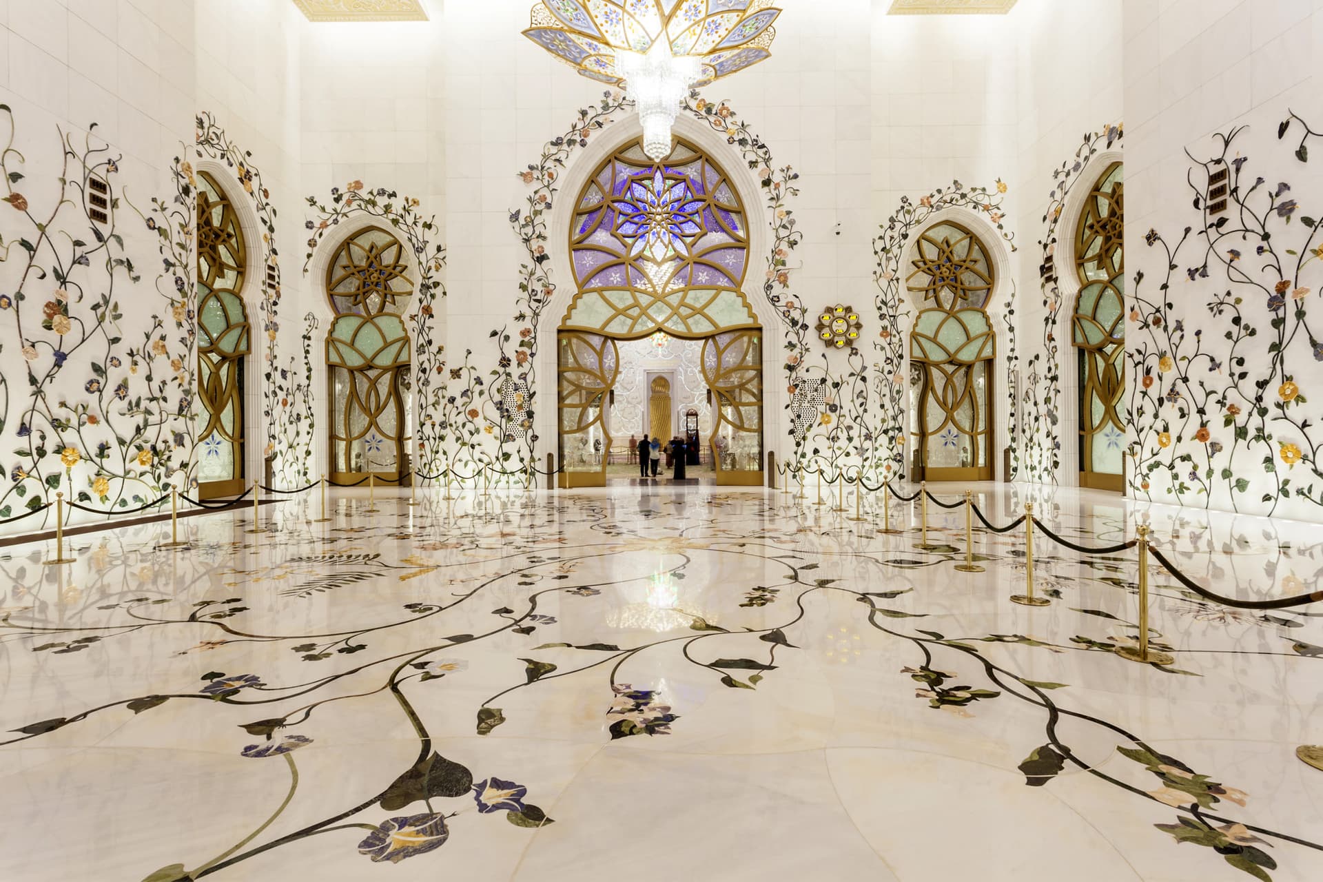 Sheikh Zayed Grand Mosque and Louvre Abu Dhabi Tour from Dubai - სურათი 7