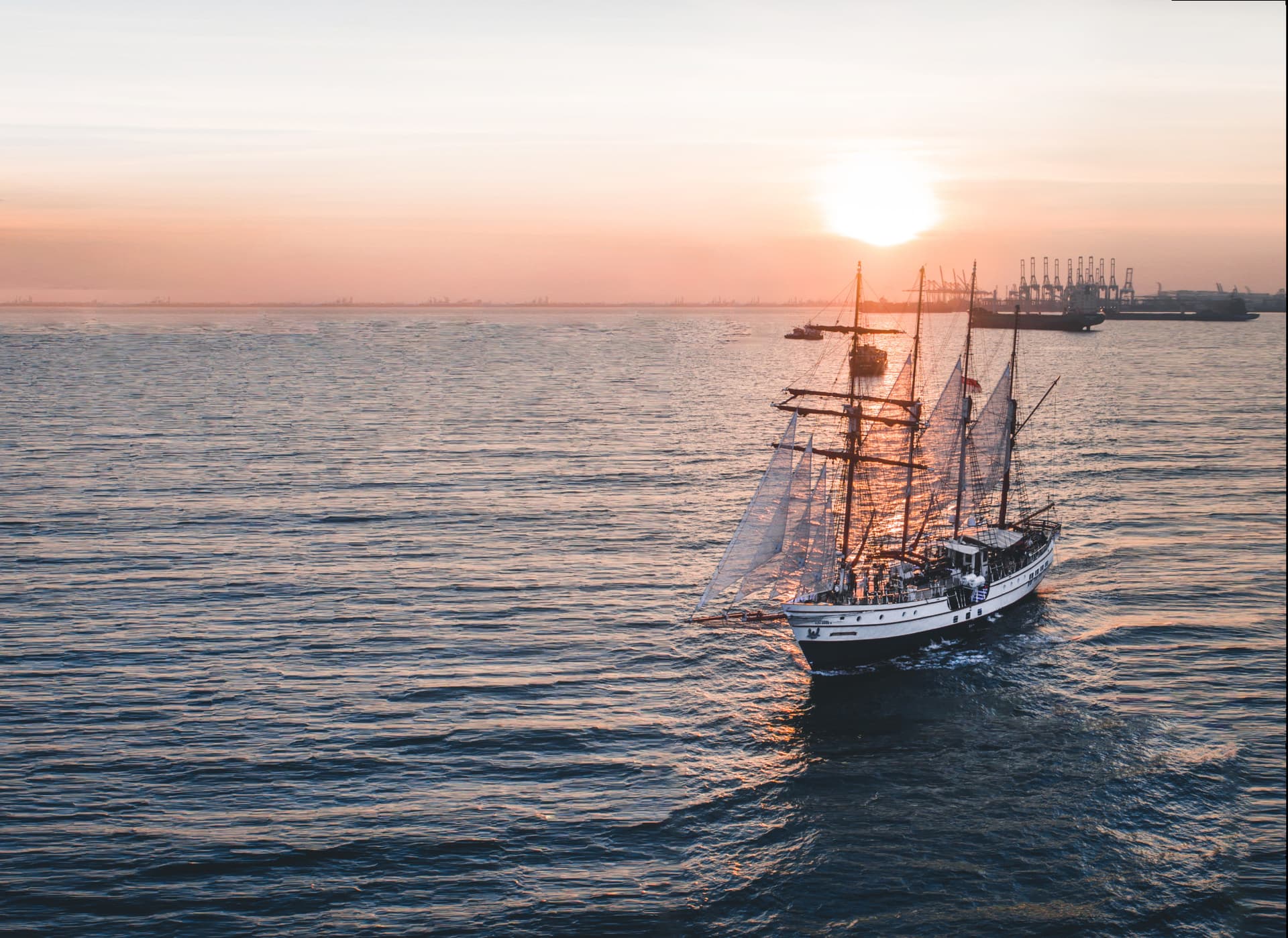 The Royal Albatross - Luxury Tall Ship Cruise Ticket - სურათი 29