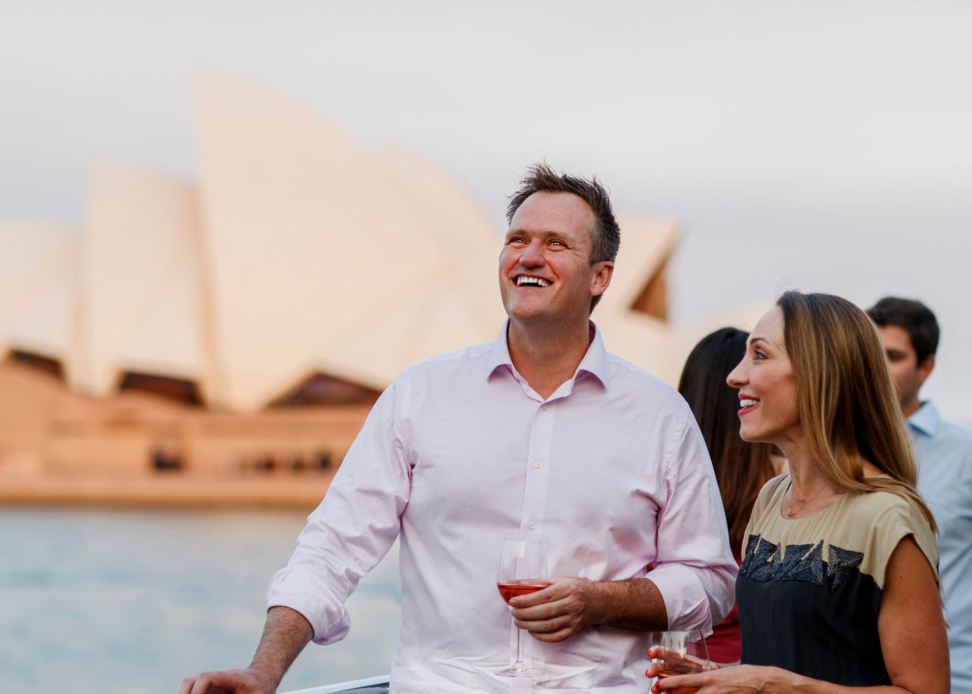 Sydney Harbour Sunset Dinner Cruise aboard Captain Cook Cruises - სურათი 5
