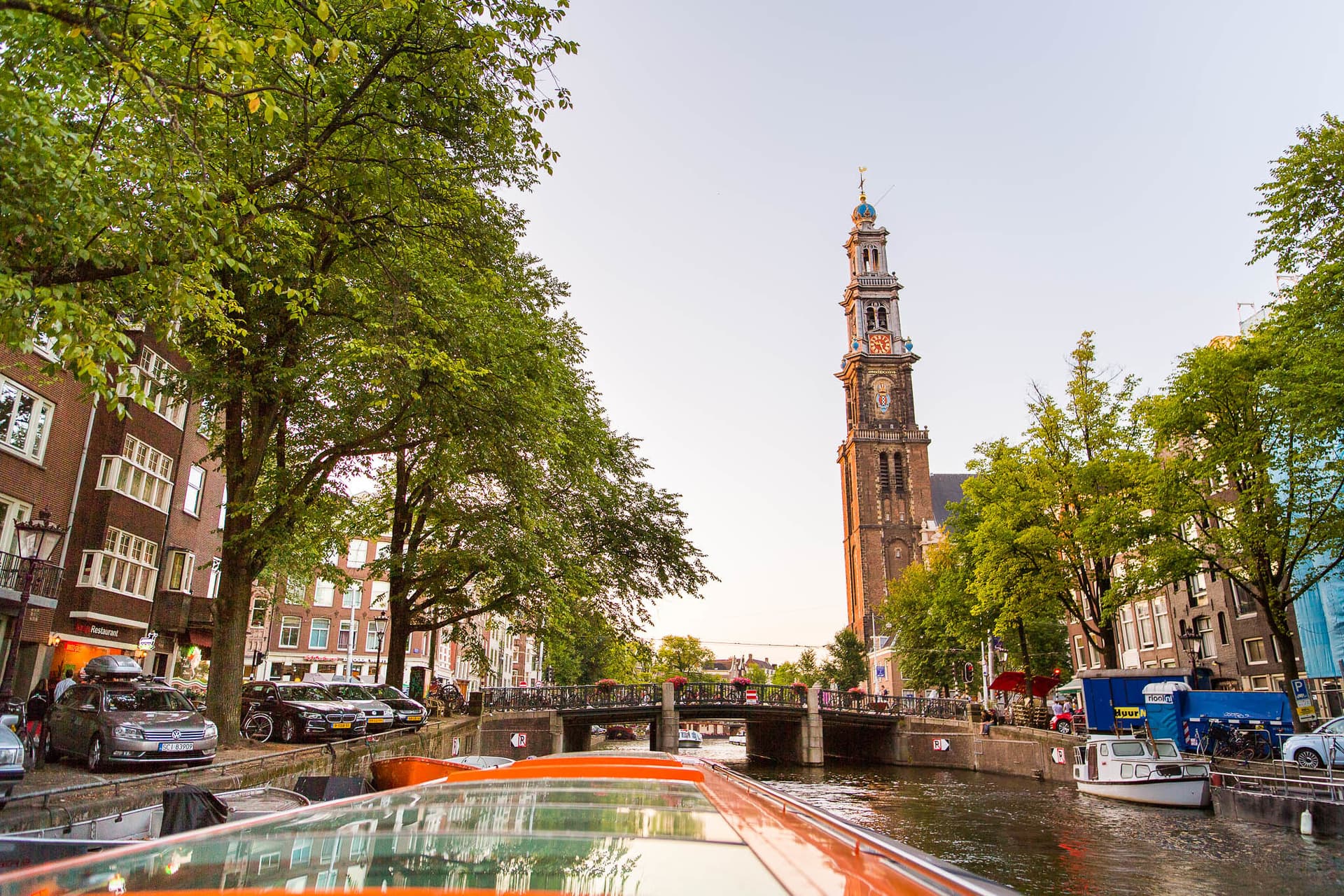Amsterdam Canal Cruise Ticket with New York Pizza and Drinks - სურათი 3