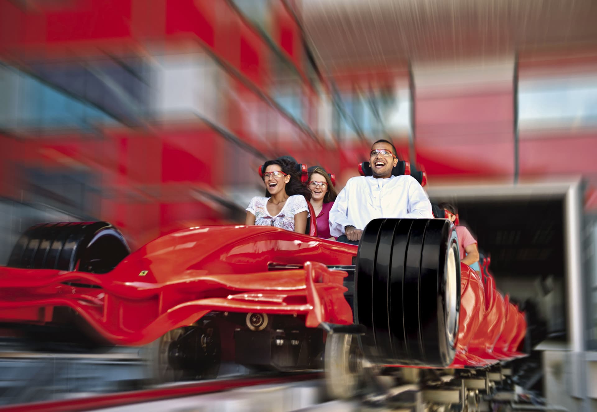 Abu Dhabi Mosque and Ferrari World Tour from Dubai - სურათი 6