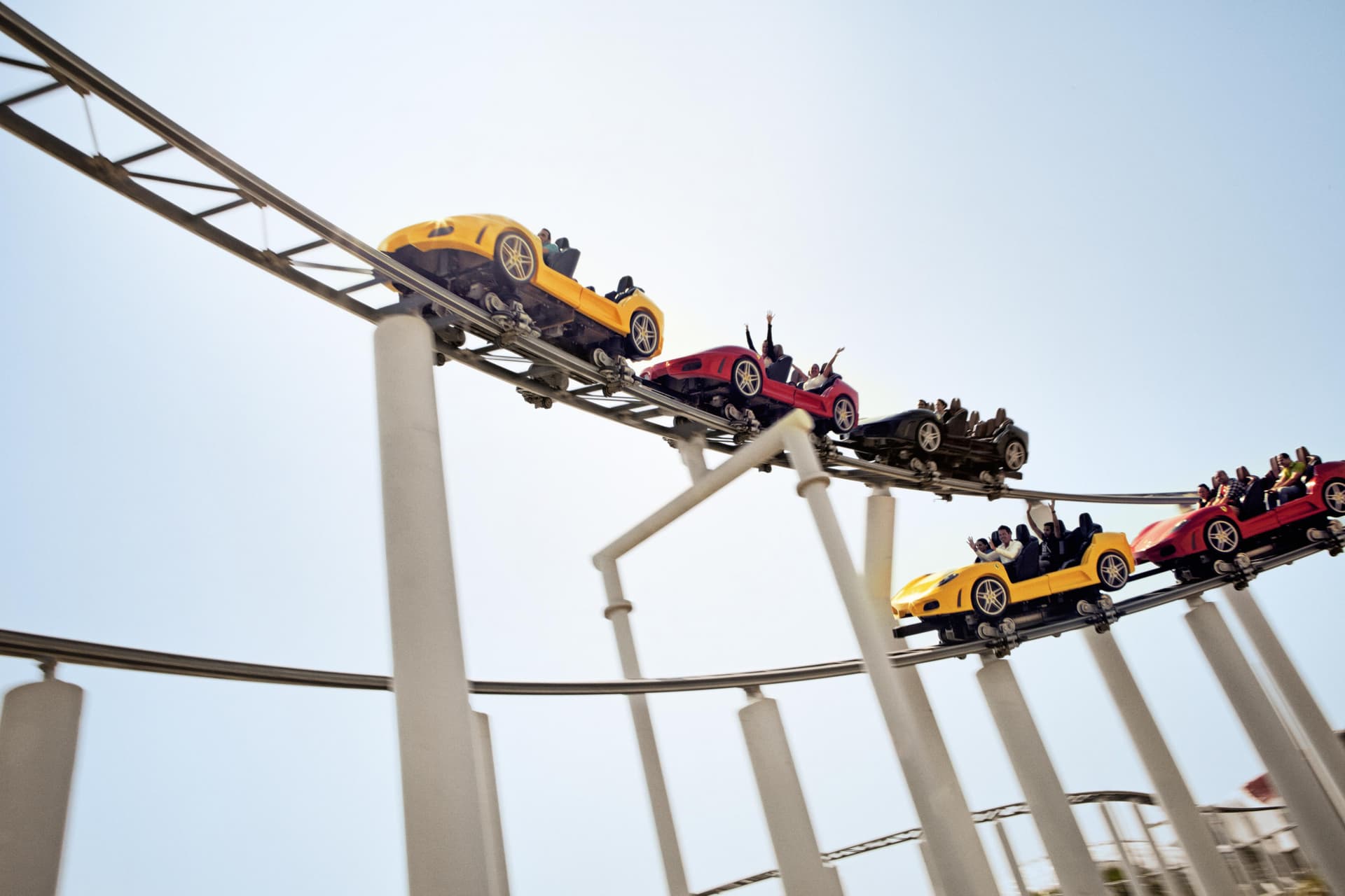 Abu Dhabi Mosque and Ferrari World Tour from Dubai - სურათი 8