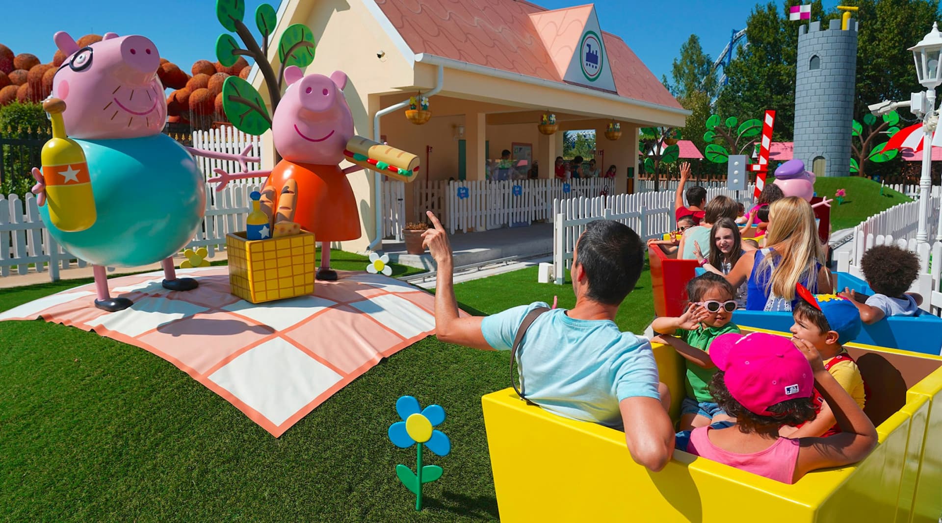 Gardaland Amusement Park Ticket - სურათი 4