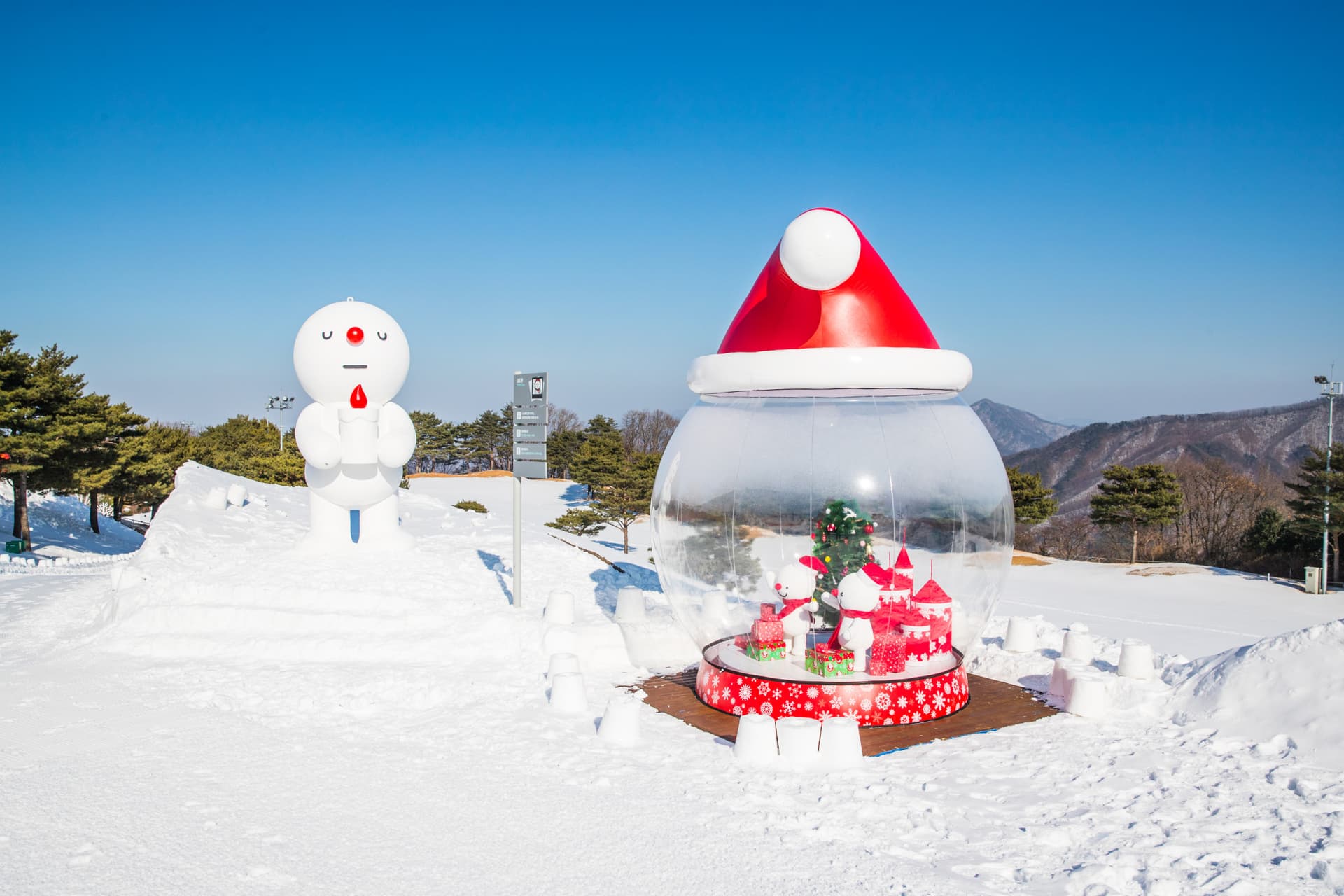Vivaldi Park Winter Ski and Eobi Ice Valley Day Tour from Seoul - სურათი 13