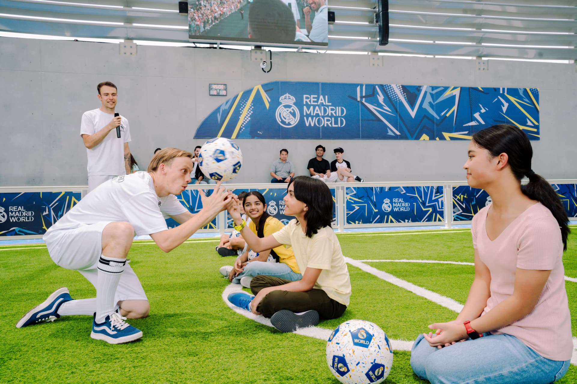 Real Madrid World - Dubai Parks and Resorts - მთავარი სურათი