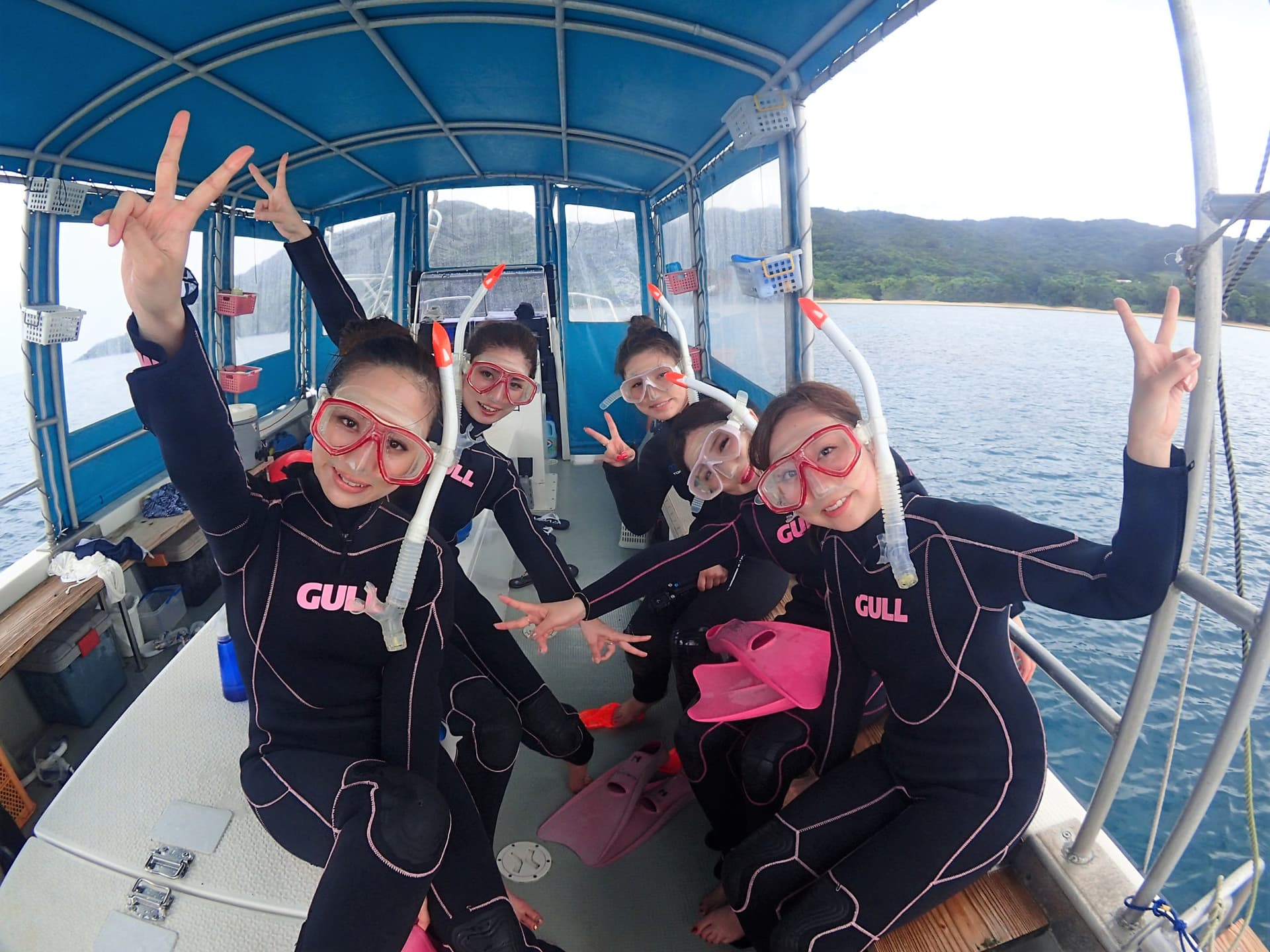 Half-Day Morning Snorkeling Tour with Phantom Island Visit - მთავარი სურათი