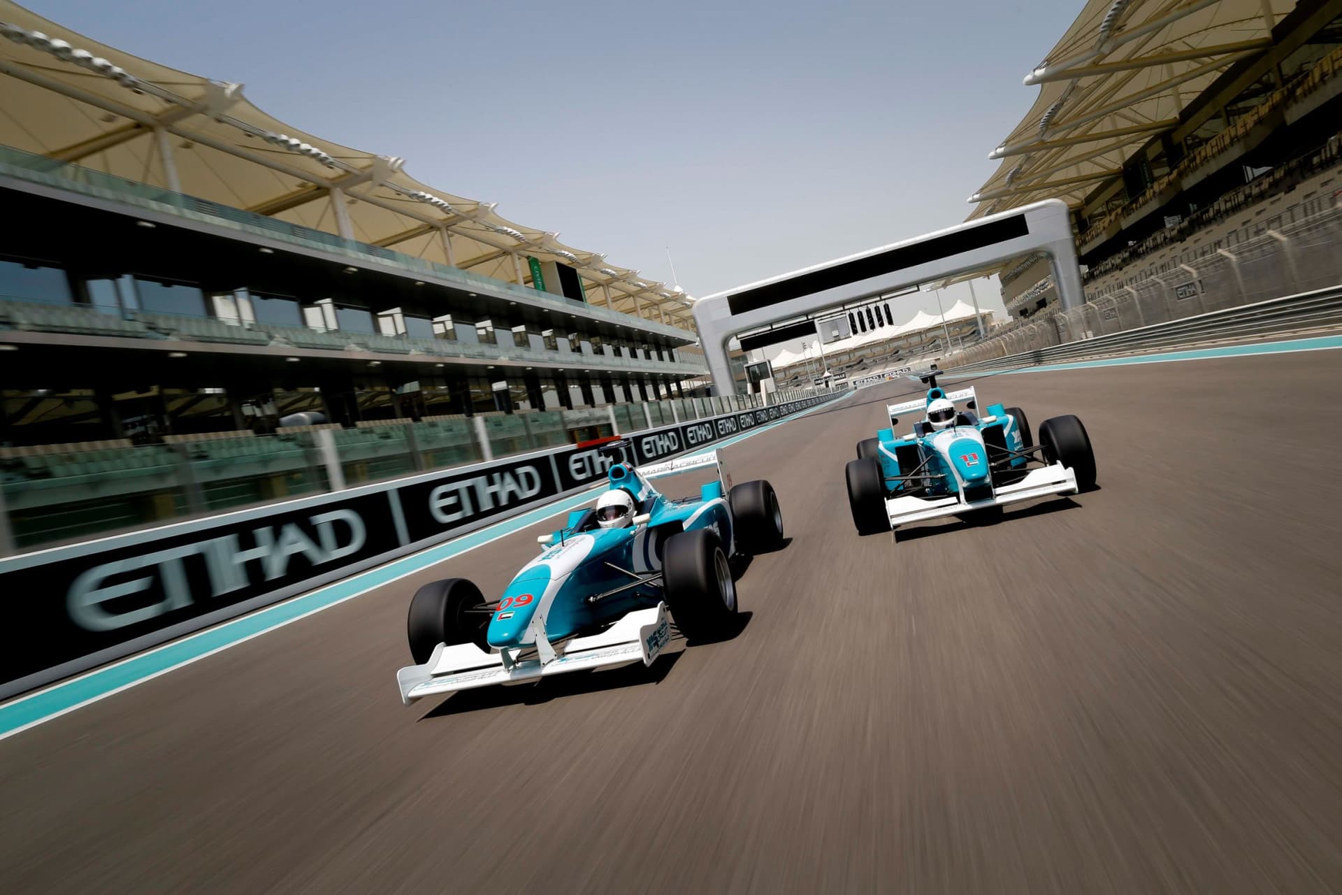 Yas Marina Circuit Formula Yas 3000 Driving Experience - სურათი 3
