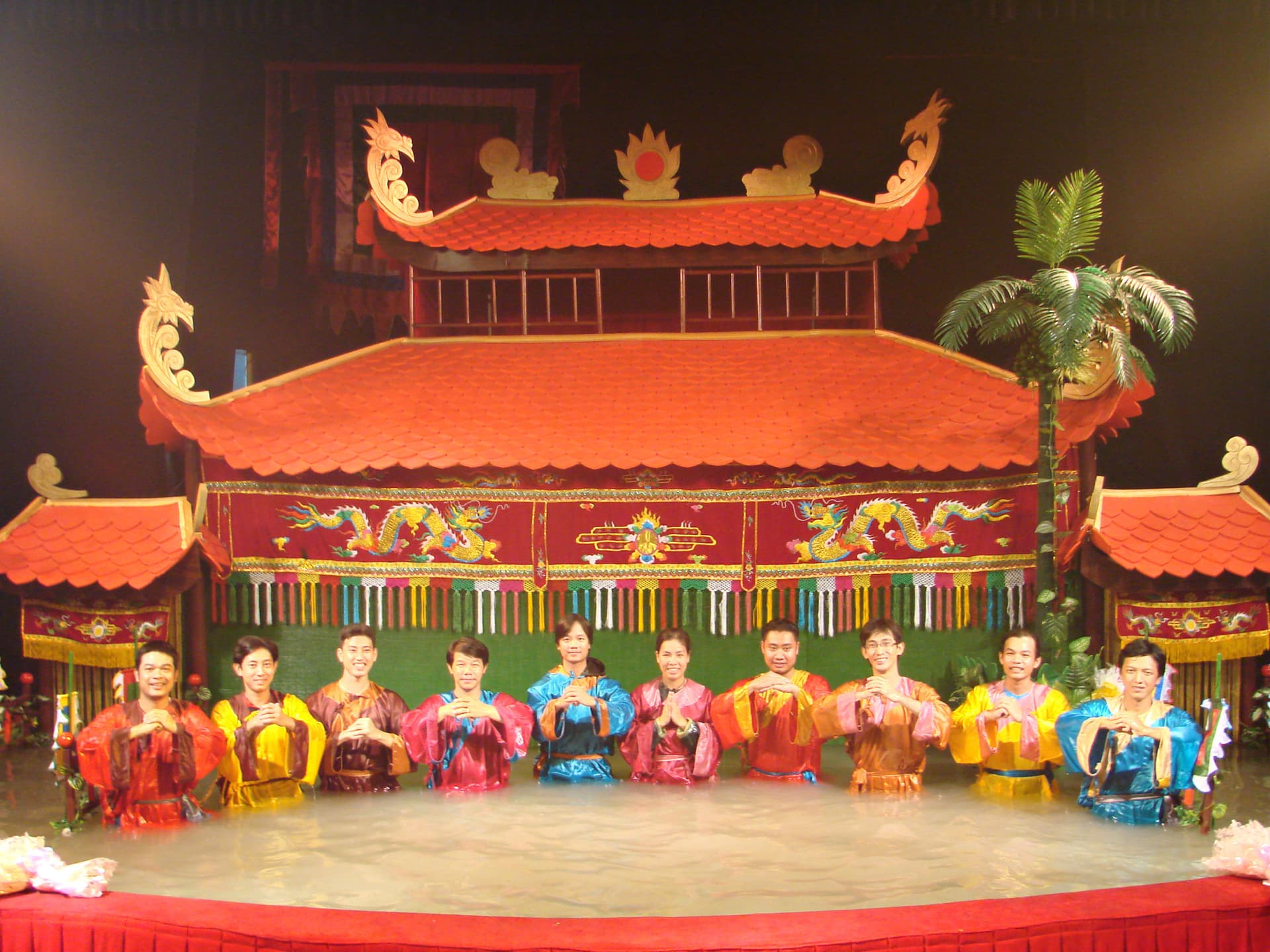 Saigon Evening Tour with Water Puppetry Show and Dinner Cruise - სურათი 4