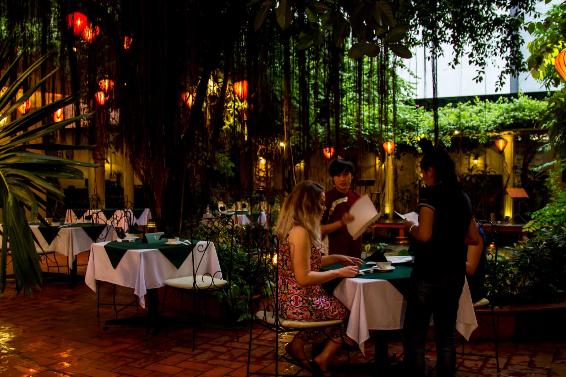 Traditional Vietnamese Water Puppet Show with Dinner in Ho Chi Minh - სურათი 3
