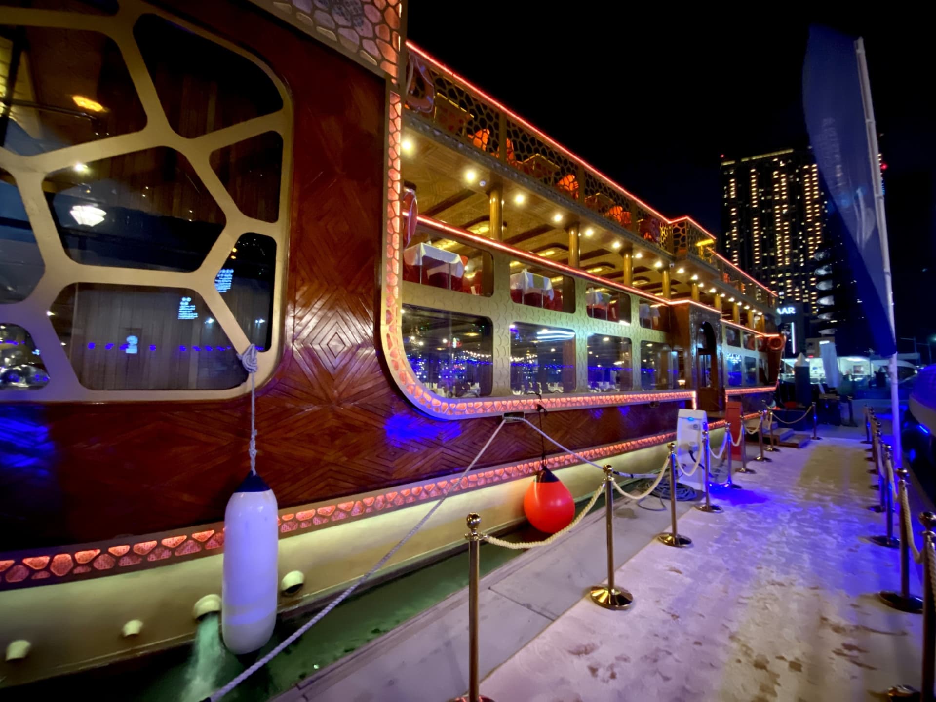 Dubai Ocean Empress  Dinner Dhow Cruise - სურათი 2