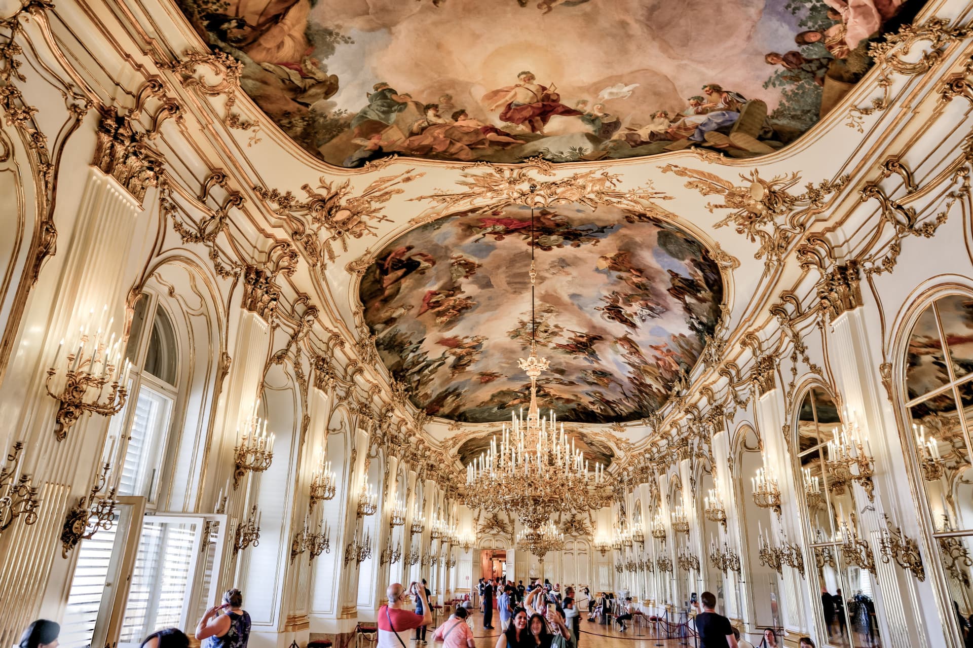 Schonbrunn Palace and Gardens - სურათი 3