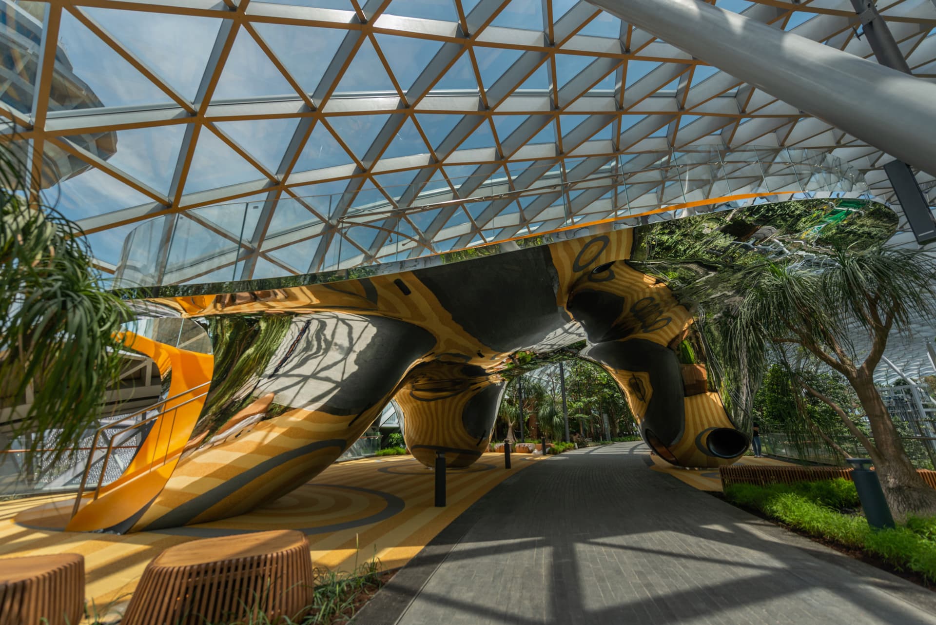 Jewel Changi Airport Attractions - სურათი 6