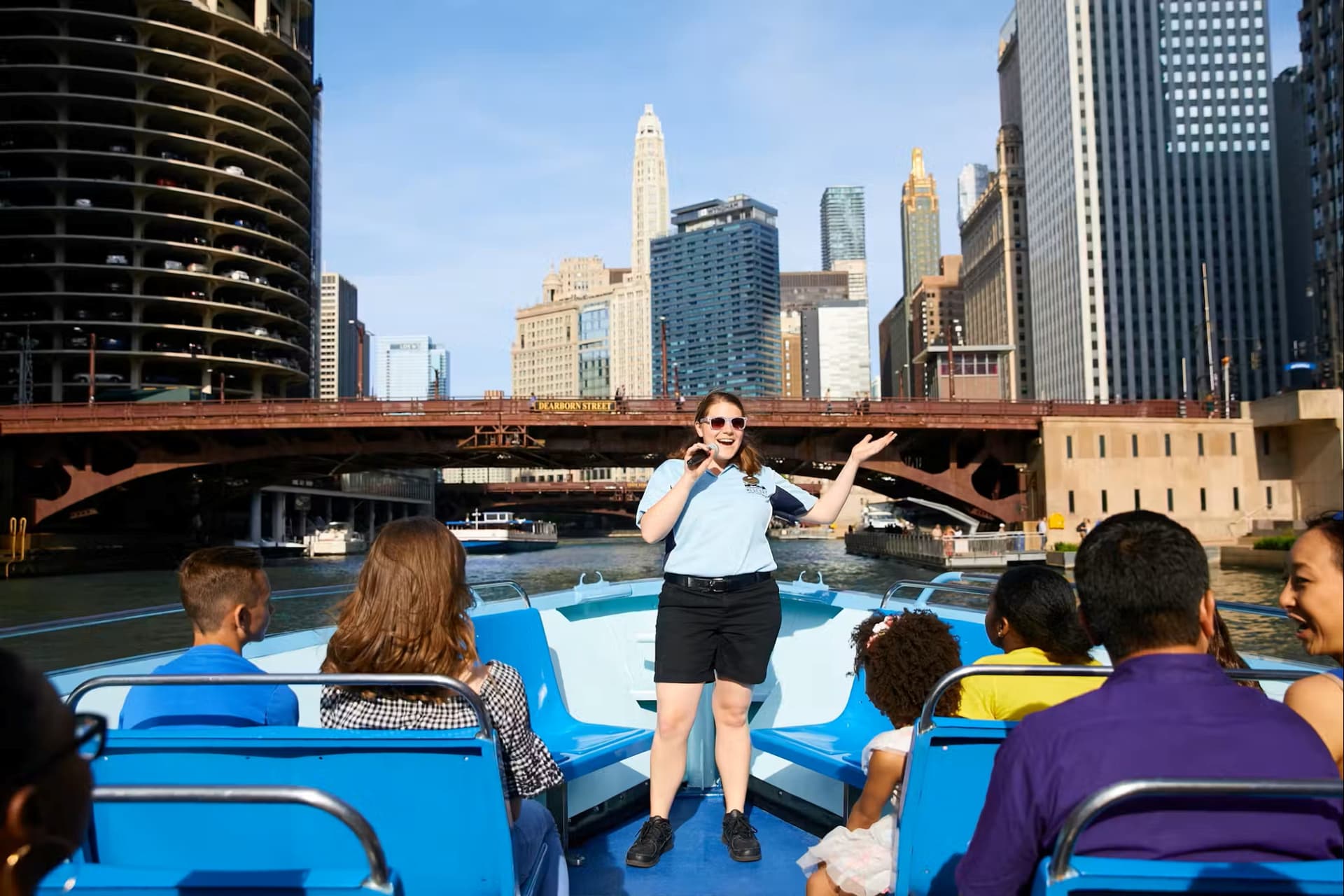 Lake Michigan and Chicago River Cruise Ticket - სურათი 4