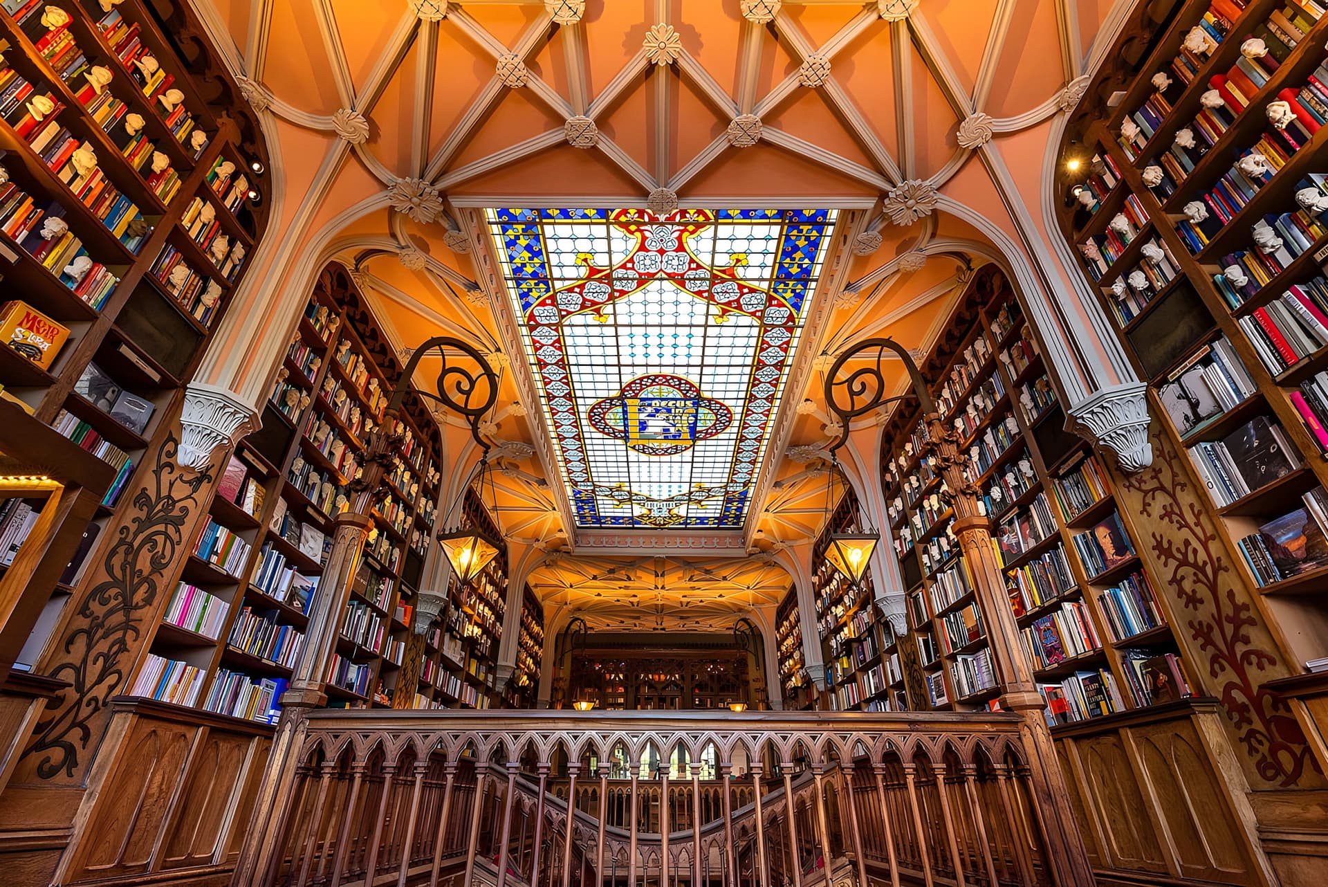 Livraria Lello Porto & Fundação Livraria Lello Ticket - სურათი 9