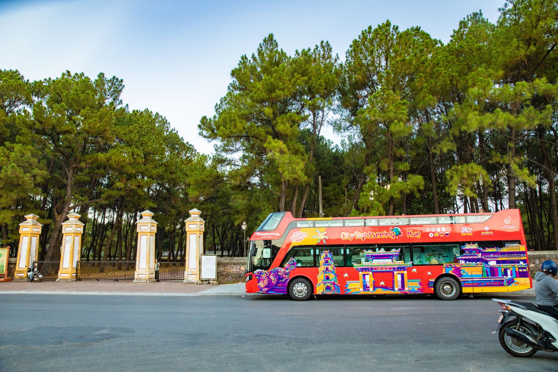 City Sightseeing Hue Hop-on Hop-off Bus Tour - სურათი 11