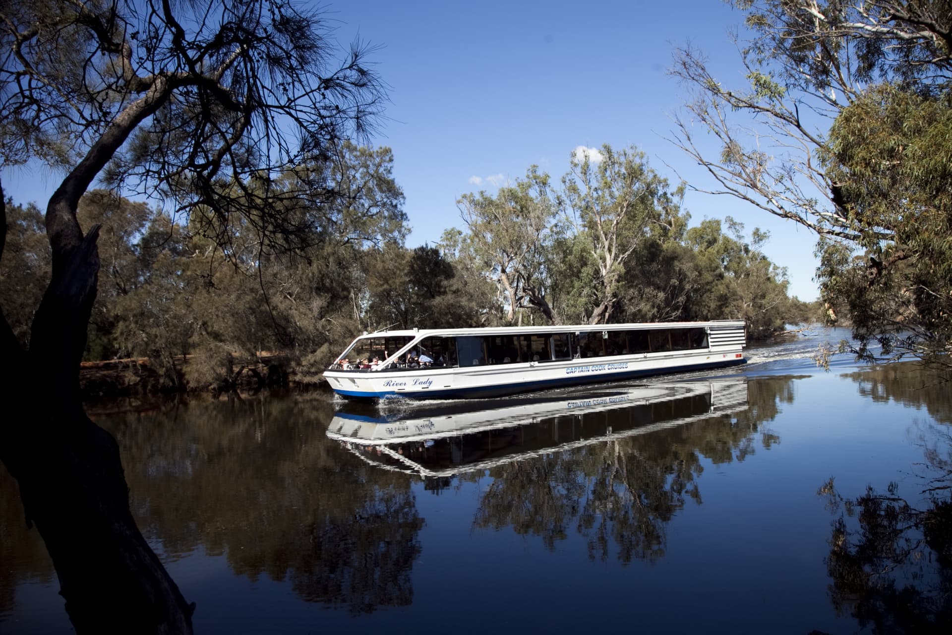 Captain Cook Cruises - Between Perth and Fremantle Scenic Cruise - სურათი 3