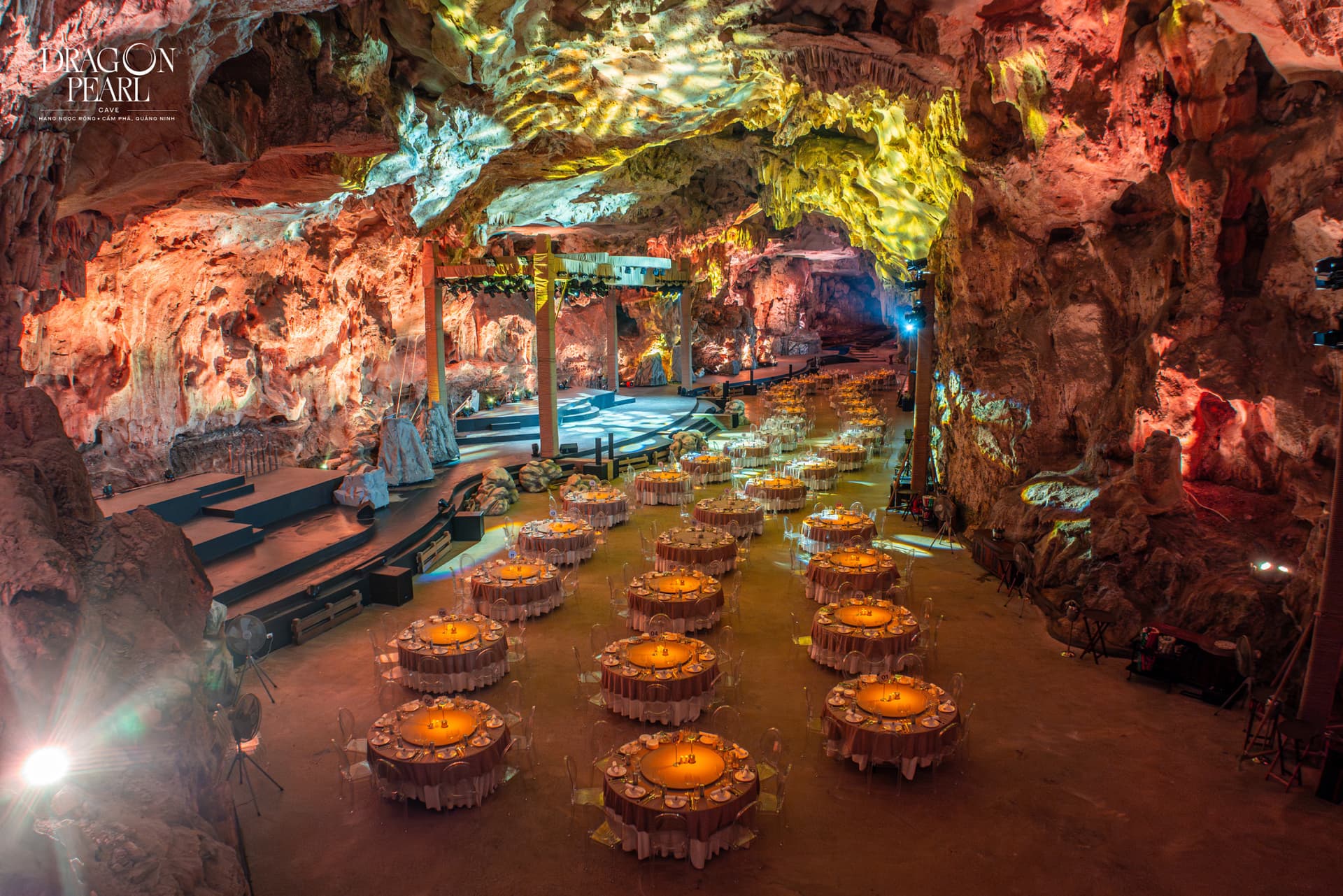 Dragon Pearl Cave Show and Dining Experience - მთავარი სურათი