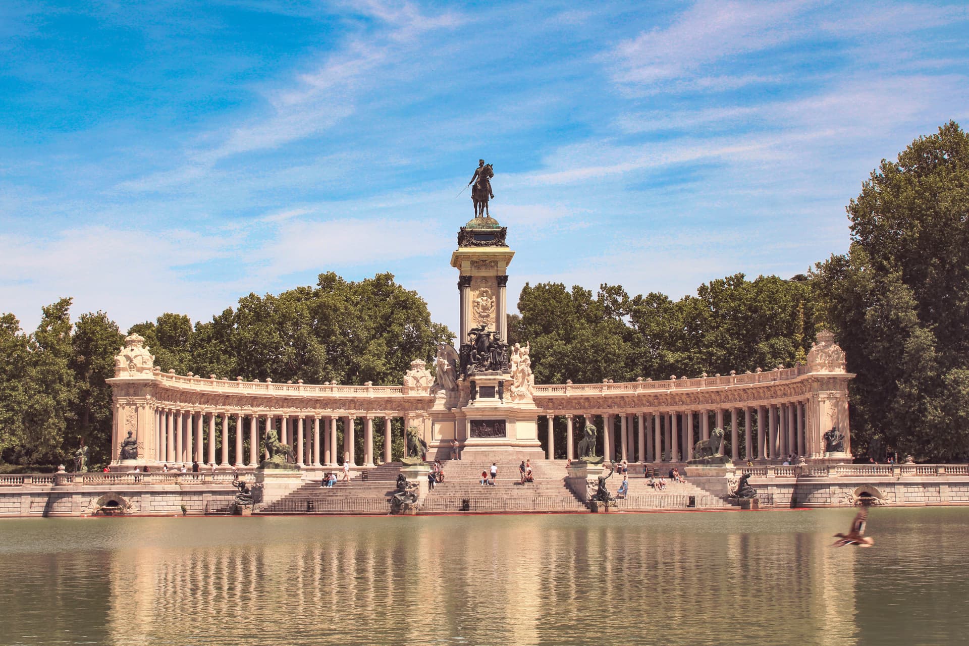 Big Bus Madrid Hop-on Hop-off Bus Tour - სურათი 8